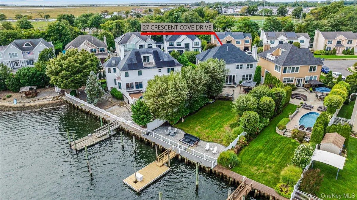 27 Crescent Cove Drive, Hempstead, NY, 3 Bedrooms Bedrooms, 8 Rooms Rooms,2 BathroomsBathrooms,Residential,For Rent,Crescent Cove,0,1054757 27 Crescent Cove Drive, Hempstead, NY, 3 Bedrooms Bedrooms, 8 Rooms Rooms,2 BathroomsBathrooms,Residential,For Rent,Crescent Cove,0,1054757