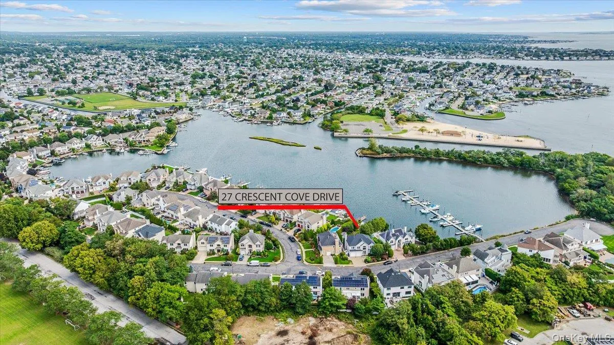 27 Crescent Cove Drive, Hempstead, NY, 3 Bedrooms Bedrooms, 8 Rooms Rooms,2 BathroomsBathrooms,Residential,For Rent,Crescent Cove,0,1054757 27 Crescent Cove Drive, Hempstead, NY, 3 Bedrooms Bedrooms, 8 Rooms Rooms,2 BathroomsBathrooms,Residential,For Rent,Crescent Cove,0,1054757