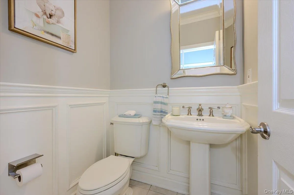 Powder Room Powder Room