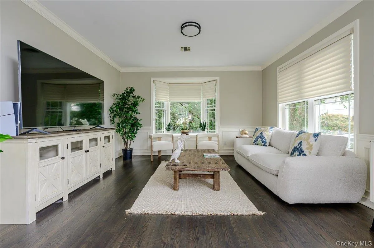 27 Crescent Cove Drive, Hempstead, NY, 3 Bedrooms Bedrooms, 8 Rooms Rooms,2 BathroomsBathrooms,Residential,For Rent,Crescent Cove,0,1054757 27 Crescent Cove Drive, Hempstead, NY, 3 Bedrooms Bedrooms, 8 Rooms Rooms,2 BathroomsBathrooms,Residential,For Rent,Crescent Cove,0,1054757