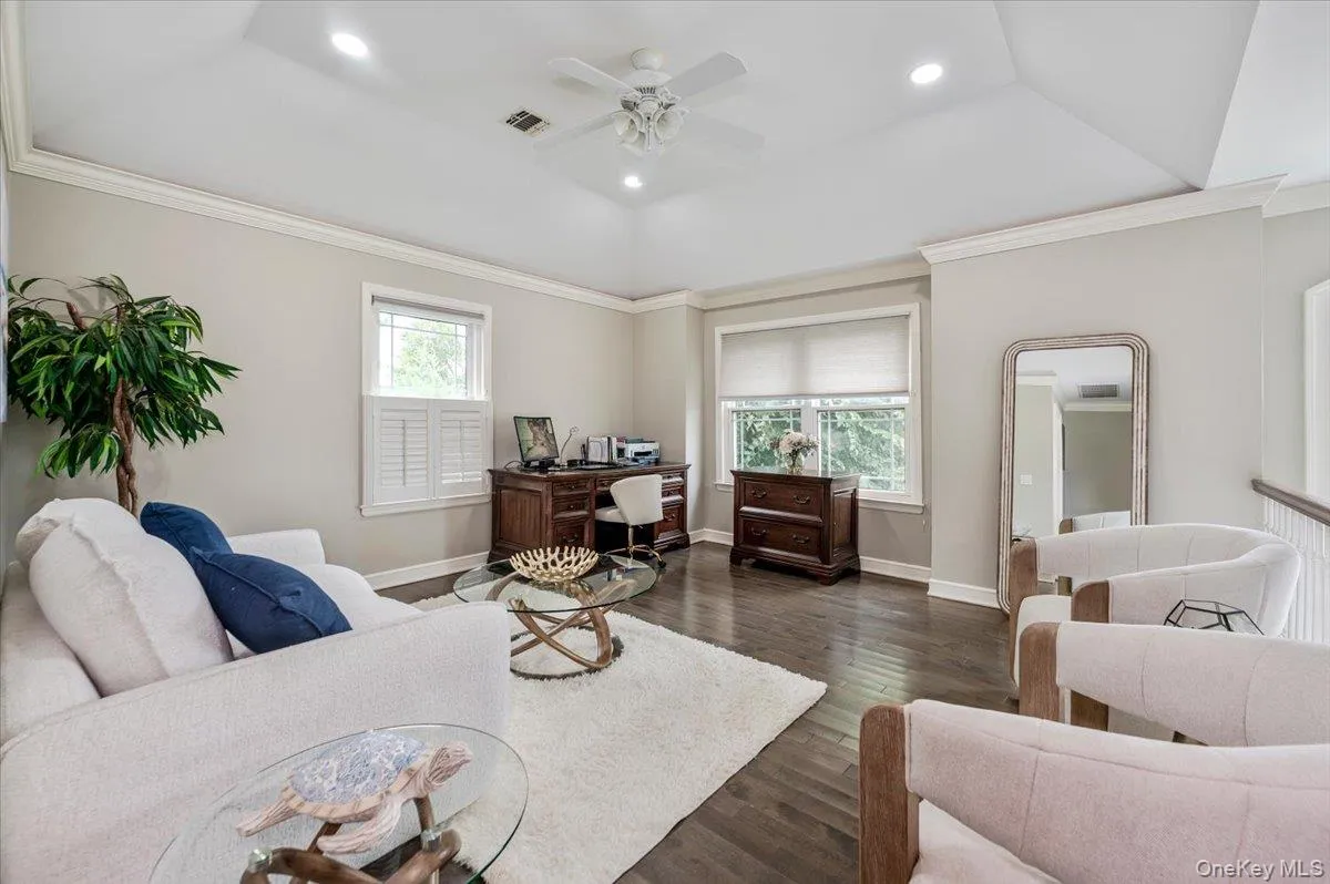 2nd Floor Loft - Can easily be converted to 4th Bedroom 2nd Floor Loft - Can easily be converted to 4th Bedroom