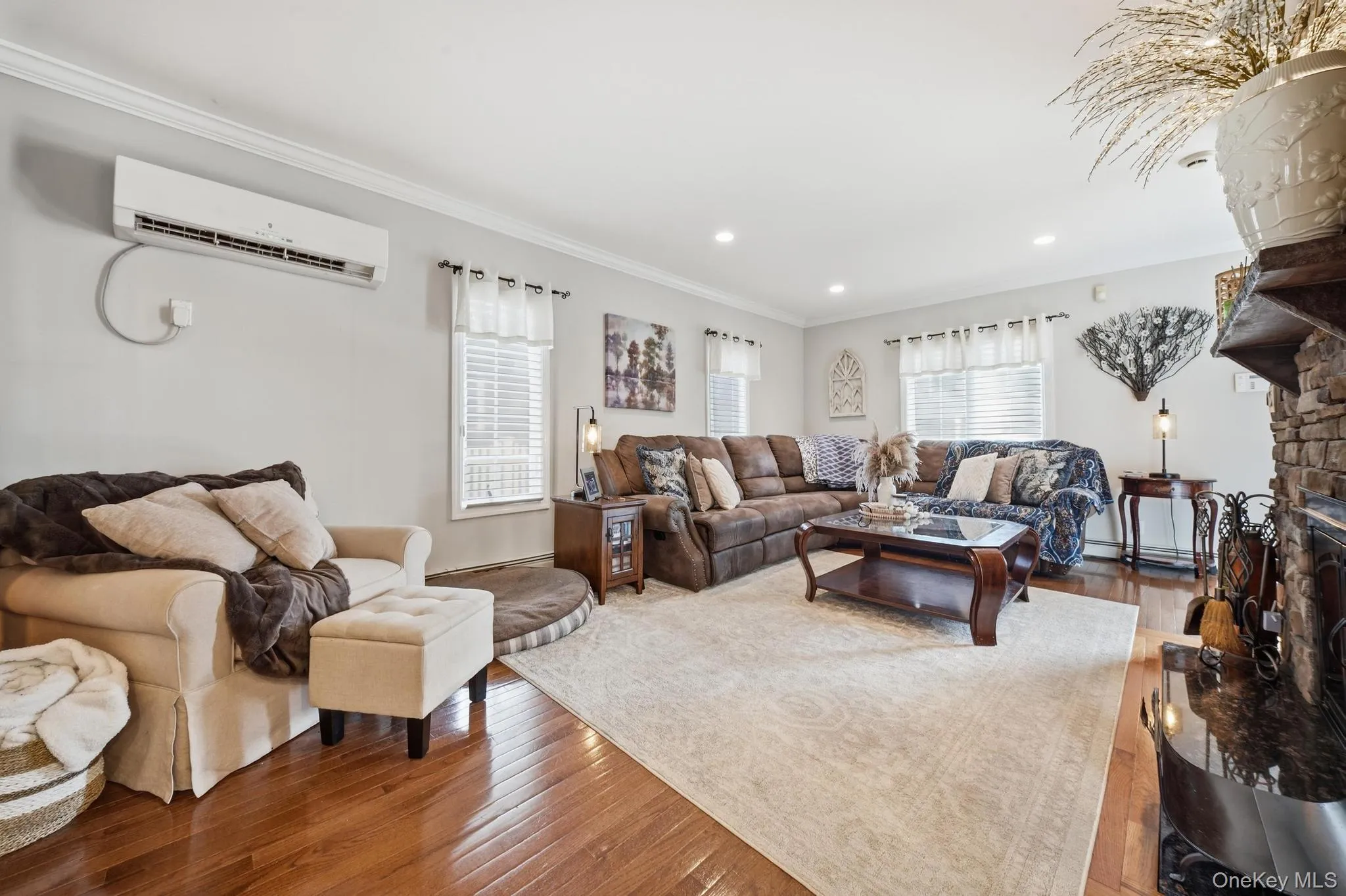 458 Wilson Street, Hempstead, NY, 4 Bedrooms Bedrooms, 9 Rooms Rooms,3 BathroomsBathrooms,Residential,For Rent,Wilson,0,1054758 458 Wilson Street, Hempstead, NY, 4 Bedrooms Bedrooms, 9 Rooms Rooms,3 BathroomsBathrooms,Residential,For Rent,Wilson,0,1054758