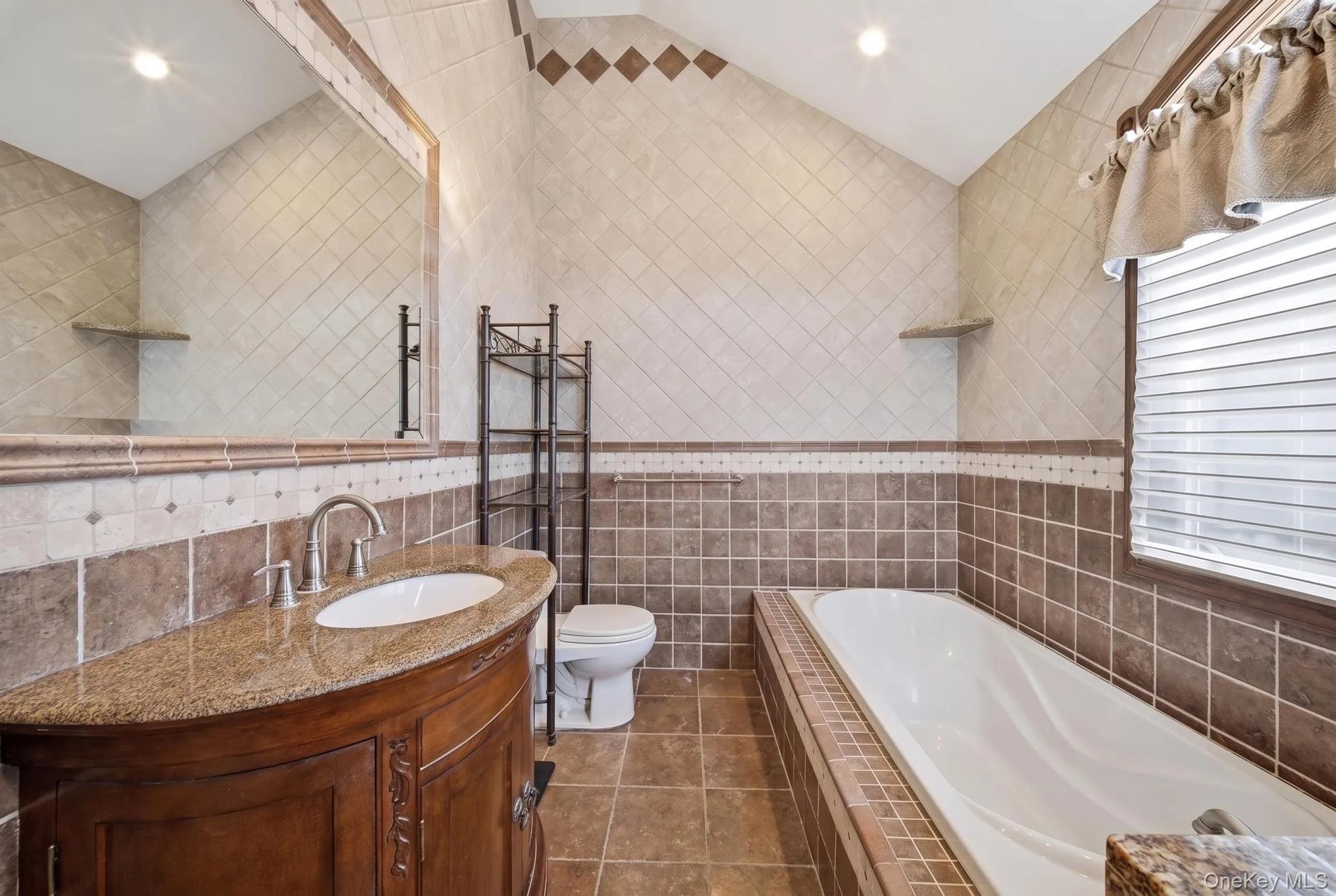 458 Wilson Street, Hempstead, NY, 4 Bedrooms Bedrooms, 9 Rooms Rooms,3 BathroomsBathrooms,Residential,For Rent,Wilson,0,1054758 458 Wilson Street, Hempstead, NY, 4 Bedrooms Bedrooms, 9 Rooms Rooms,3 BathroomsBathrooms,Residential,For Rent,Wilson,0,1054758
