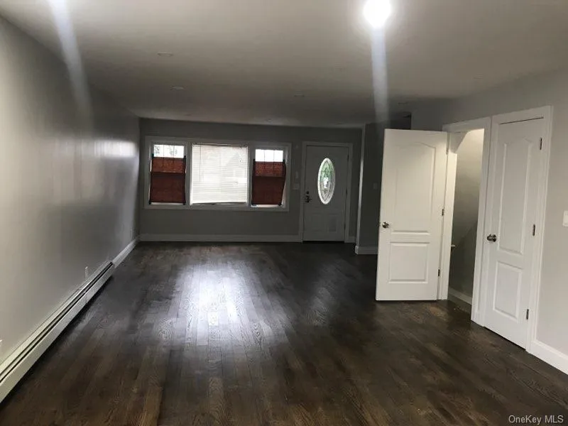 13731 132nd Avenue, New York, NY, 3 Bedroom Bedrooms, 9 Room Rooms,1 BathroomBathrooms,Residential Lease,For Rent,132nd,0,1054762 13731 132nd Avenue, New York, NY, 3 Bedroom Bedrooms, 9 Room Rooms,1 BathroomBathrooms,Residential Lease,For Rent,132nd,0,1054762