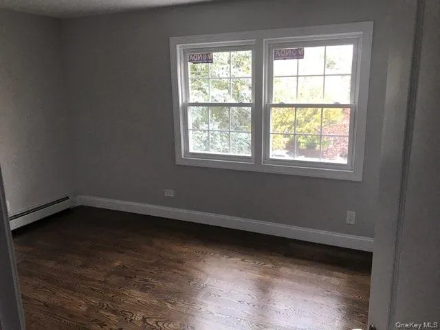 13731 132nd Avenue, New York, NY, 3 Bedroom Bedrooms, 9 Room Rooms,1 BathroomBathrooms,Residential Lease,For Rent,132nd,0,1054762 13731 132nd Avenue, New York, NY, 3 Bedroom Bedrooms, 9 Room Rooms,1 BathroomBathrooms,Residential Lease,For Rent,132nd,0,1054762
