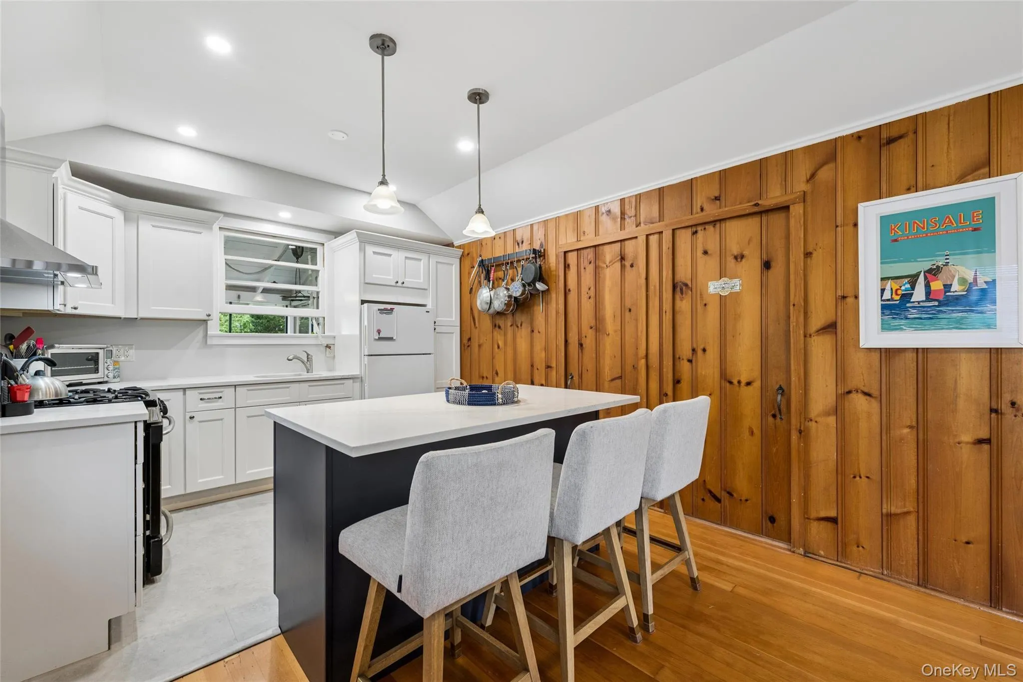 43 Kirby Lane, Riverhead, NY, 2 Bedrooms Bedrooms, 4 Rooms Rooms,1 BathroomBathrooms,Residential,For Rent,Kirby,0,1054765 43 Kirby Lane, Riverhead, NY, 2 Bedrooms Bedrooms, 4 Rooms Rooms,1 BathroomBathrooms,Residential,For Rent,Kirby,0,1054765