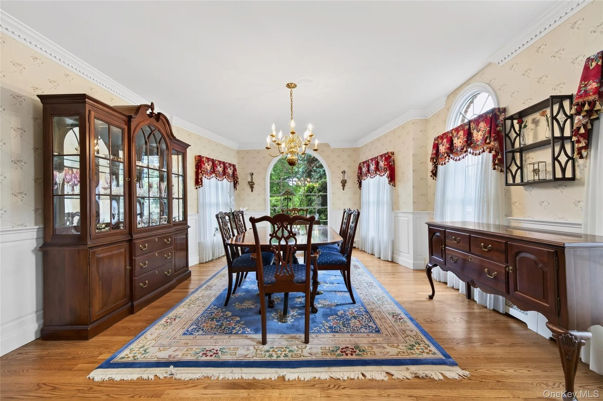 2 Garden Street, Hempstead, NY, 4 Bedrooms Bedrooms, 11 Rooms Rooms,2 BathroomsBathrooms,Residential,For Rent,Garden,0,1054777 2 Garden Street, Hempstead, NY, 4 Bedrooms Bedrooms, 11 Rooms Rooms,2 BathroomsBathrooms,Residential,For Rent,Garden,0,1054777