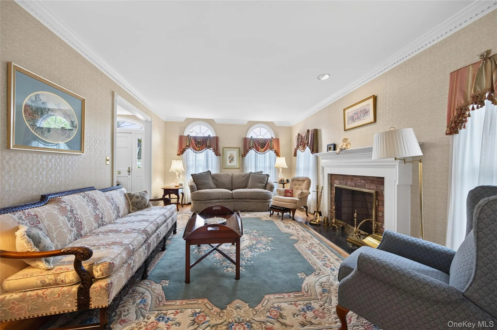 2 Garden Street, Hempstead, NY, 4 Bedrooms Bedrooms, 11 Rooms Rooms,2 BathroomsBathrooms,Residential,For Rent,Garden,0,1054777 2 Garden Street, Hempstead, NY, 4 Bedrooms Bedrooms, 11 Rooms Rooms,2 BathroomsBathrooms,Residential,For Rent,Garden,0,1054777