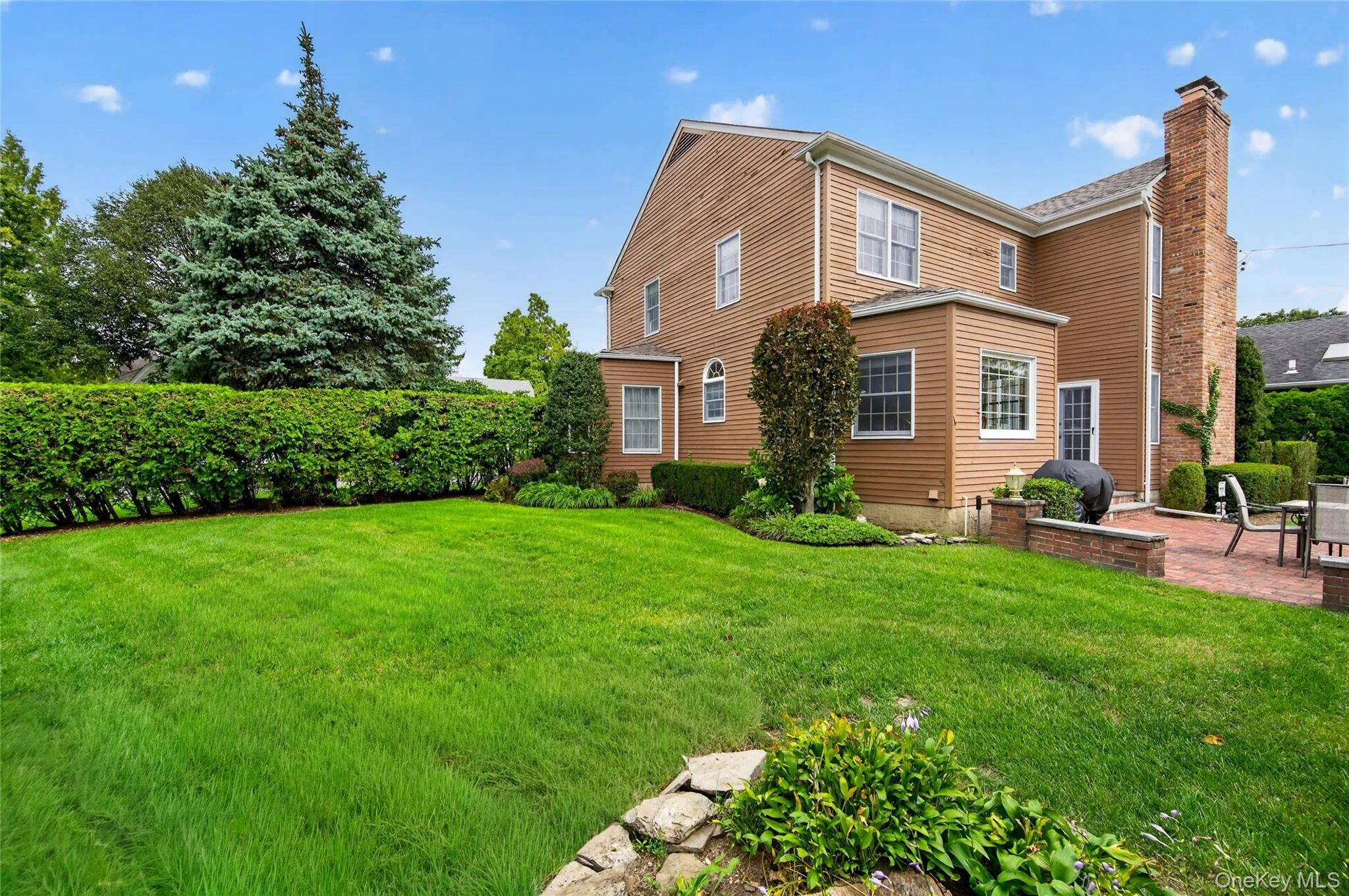 2 Garden Street, Hempstead, NY, 4 Bedrooms Bedrooms, 11 Rooms Rooms,2 BathroomsBathrooms,Residential,For Rent,Garden,0,1054777 2 Garden Street, Hempstead, NY, 4 Bedrooms Bedrooms, 11 Rooms Rooms,2 BathroomsBathrooms,Residential,For Rent,Garden,0,1054777