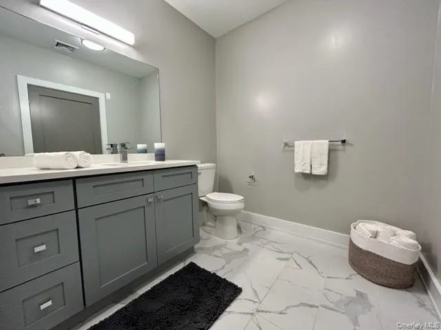 84 Circle Drive, Islip, NY, 2 Bedroom Bedrooms, 5 Room Rooms,2 BathroomBathrooms,Residential Lease,For Rent,Circle,0,1054779 84 Circle Drive, Islip, NY, 2 Bedroom Bedrooms, 5 Room Rooms,2 BathroomBathrooms,Residential Lease,For Rent,Circle,0,1054779