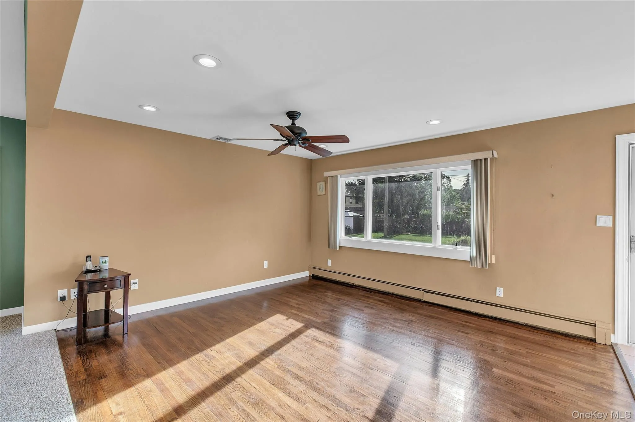 57 Commercial Avenue, Islip, NY, 3 Bedrooms Bedrooms, 6 Rooms Rooms,1 BathroomBathrooms,Residential,For Rent,Commercial,0,1054780 57 Commercial Avenue, Islip, NY, 3 Bedrooms Bedrooms, 6 Rooms Rooms,1 BathroomBathrooms,Residential,For Rent,Commercial,0,1054780