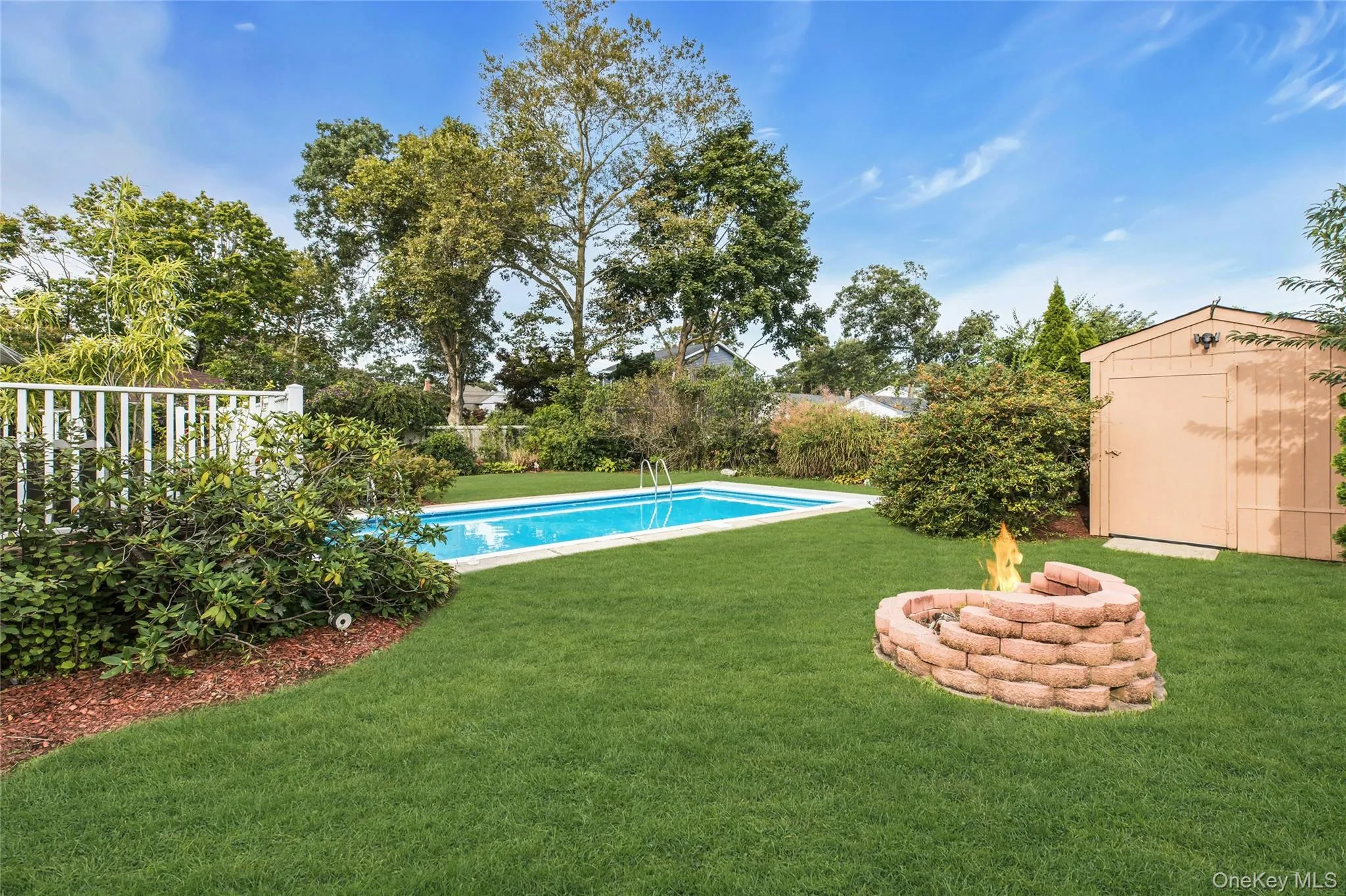 57 Commercial Avenue, Islip, NY, 3 Bedrooms Bedrooms, 6 Rooms Rooms,1 BathroomBathrooms,Residential,For Rent,Commercial,0,1054780 57 Commercial Avenue, Islip, NY, 3 Bedrooms Bedrooms, 6 Rooms Rooms,1 BathroomBathrooms,Residential,For Rent,Commercial,0,1054780