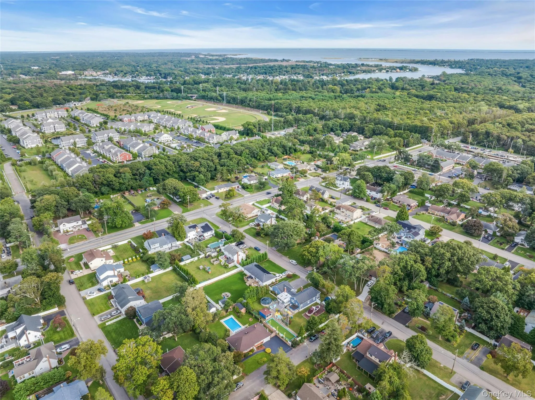57 Commercial Avenue, Islip, NY, 3 Bedrooms Bedrooms, 6 Rooms Rooms,1 BathroomBathrooms,Residential,For Rent,Commercial,0,1054780 57 Commercial Avenue, Islip, NY, 3 Bedrooms Bedrooms, 6 Rooms Rooms,1 BathroomBathrooms,Residential,For Rent,Commercial,0,1054780