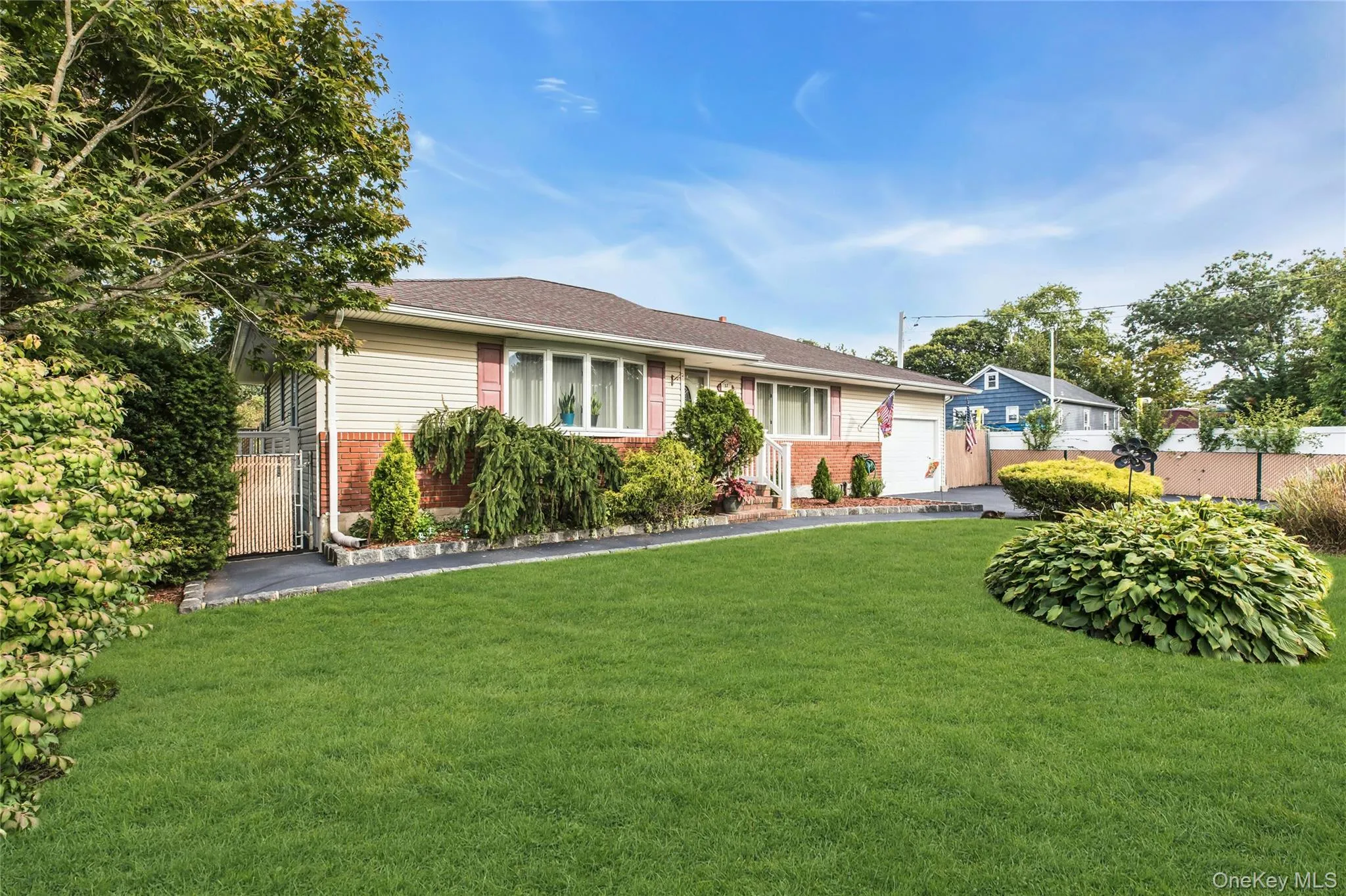 57 Commercial Avenue, Islip, NY, 3 Bedrooms Bedrooms, 6 Rooms Rooms,1 BathroomBathrooms,Residential,For Rent,Commercial,0,1054780 57 Commercial Avenue, Islip, NY, 3 Bedrooms Bedrooms, 6 Rooms Rooms,1 BathroomBathrooms,Residential,For Rent,Commercial,0,1054780