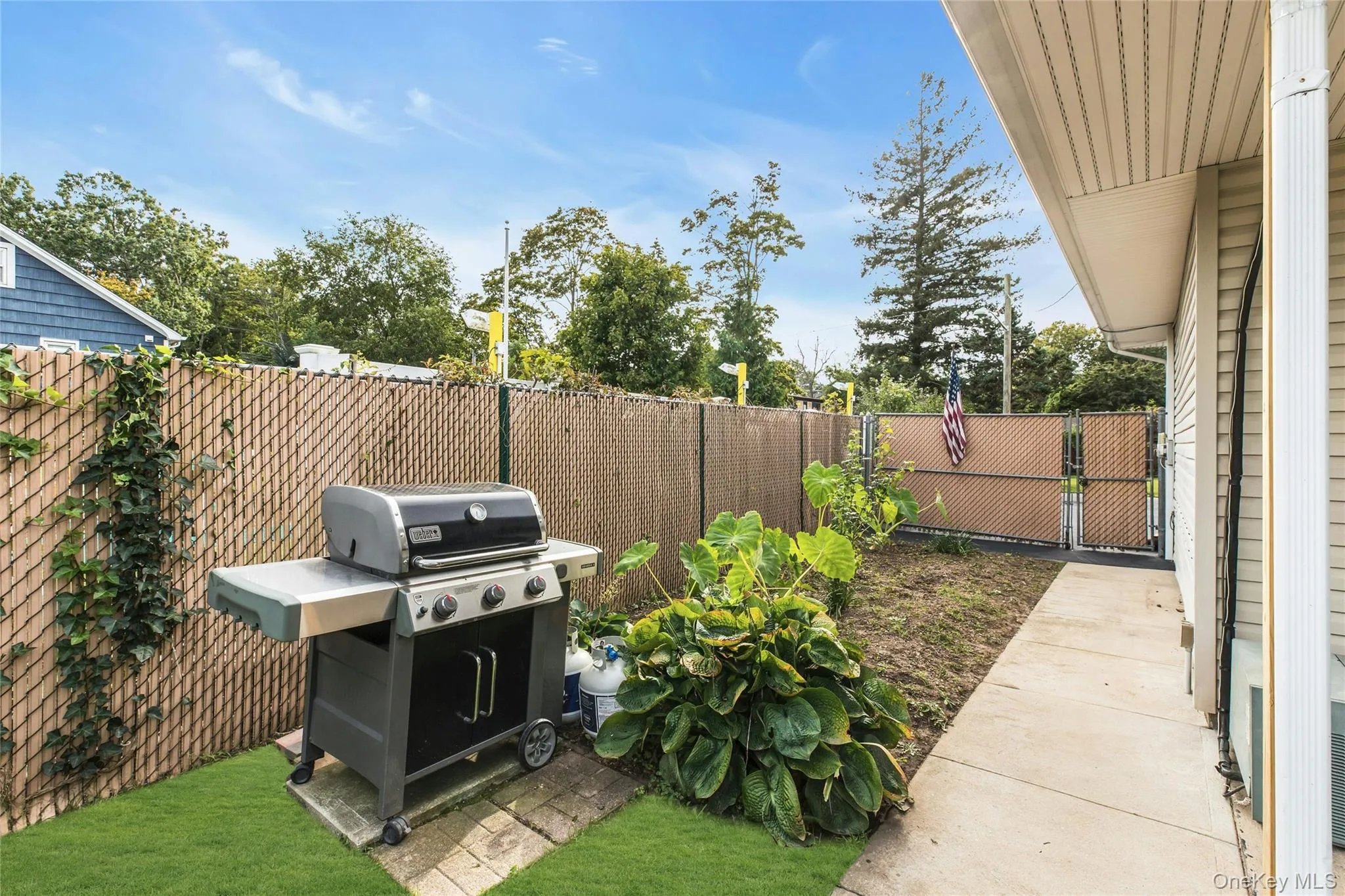 57 Commercial Avenue, Islip, NY, 3 Bedrooms Bedrooms, 6 Rooms Rooms,1 BathroomBathrooms,Residential,For Rent,Commercial,0,1054780 57 Commercial Avenue, Islip, NY, 3 Bedrooms Bedrooms, 6 Rooms Rooms,1 BathroomBathrooms,Residential,For Rent,Commercial,0,1054780