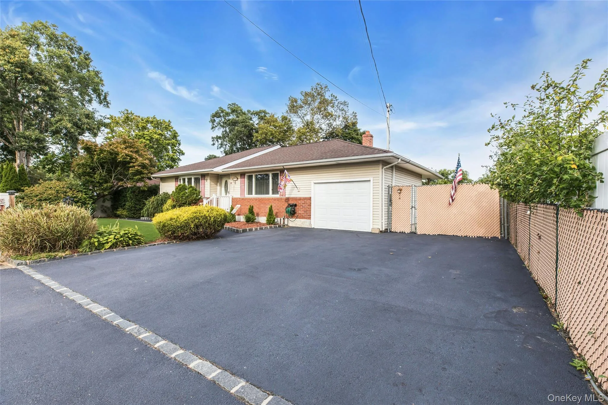 57 Commercial Avenue, Islip, NY, 3 Bedrooms Bedrooms, 6 Rooms Rooms,1 BathroomBathrooms,Residential,For Rent,Commercial,0,1054780 57 Commercial Avenue, Islip, NY, 3 Bedrooms Bedrooms, 6 Rooms Rooms,1 BathroomBathrooms,Residential,For Rent,Commercial,0,1054780
