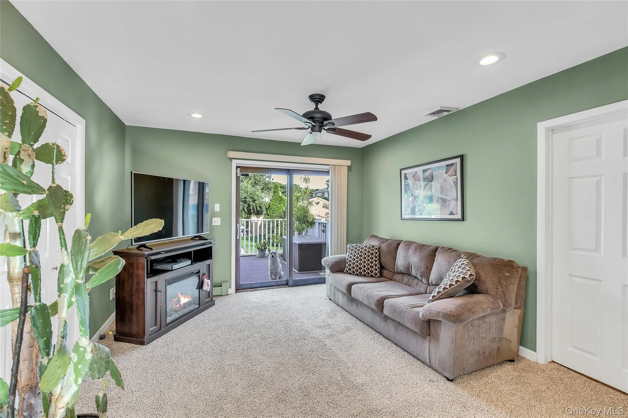 57 Commercial Avenue, Islip, NY, 3 Bedrooms Bedrooms, 6 Rooms Rooms,1 BathroomBathrooms,Residential,For Rent,Commercial,0,1054780 57 Commercial Avenue, Islip, NY, 3 Bedrooms Bedrooms, 6 Rooms Rooms,1 BathroomBathrooms,Residential,For Rent,Commercial,0,1054780