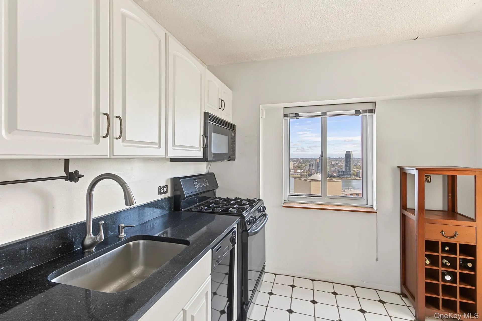 345 93rd Street, New York, NY, 2 Bedrooms Bedrooms, 4 Rooms Rooms,1 BathroomBathrooms,Residential,For Rent,93rd,0,1054782 345 93rd Street, New York, NY, 2 Bedrooms Bedrooms, 4 Rooms Rooms,1 BathroomBathrooms,Residential,For Rent,93rd,0,1054782