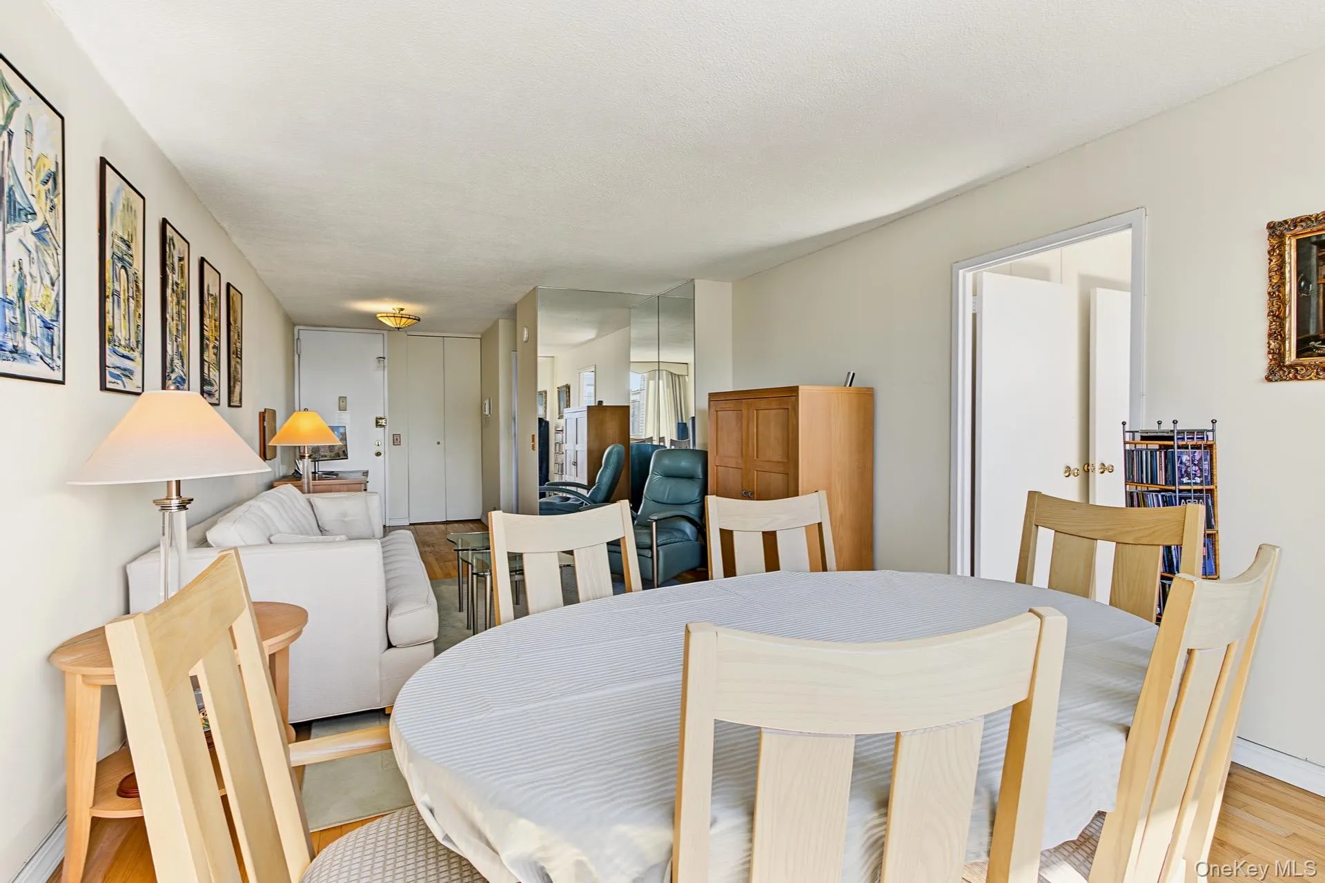 345 93rd Street, New York, NY, 2 Bedrooms Bedrooms, 4 Rooms Rooms,1 BathroomBathrooms,Residential,For Rent,93rd,0,1054782 345 93rd Street, New York, NY, 2 Bedrooms Bedrooms, 4 Rooms Rooms,1 BathroomBathrooms,Residential,For Rent,93rd,0,1054782