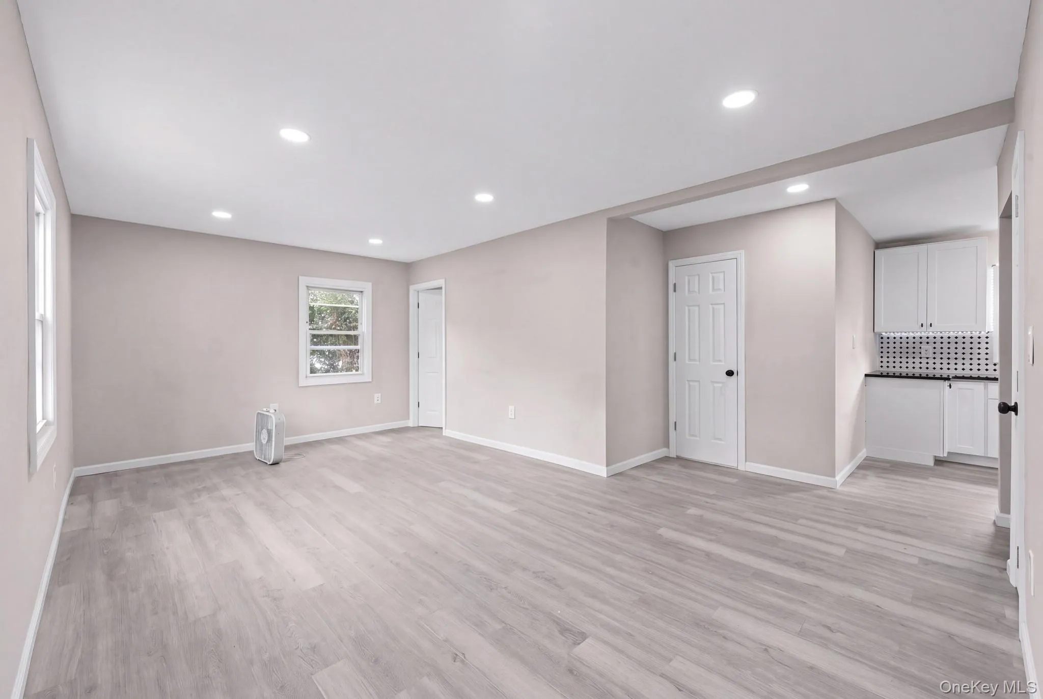 739 Nostrand Avenue, Hempstead, NY, 3 Bedrooms Bedrooms, 6 Rooms Rooms,1 BathroomBathrooms,Residential,For Rent,Nostrand,0,1054783 739 Nostrand Avenue, Hempstead, NY, 3 Bedrooms Bedrooms, 6 Rooms Rooms,1 BathroomBathrooms,Residential,For Rent,Nostrand,0,1054783