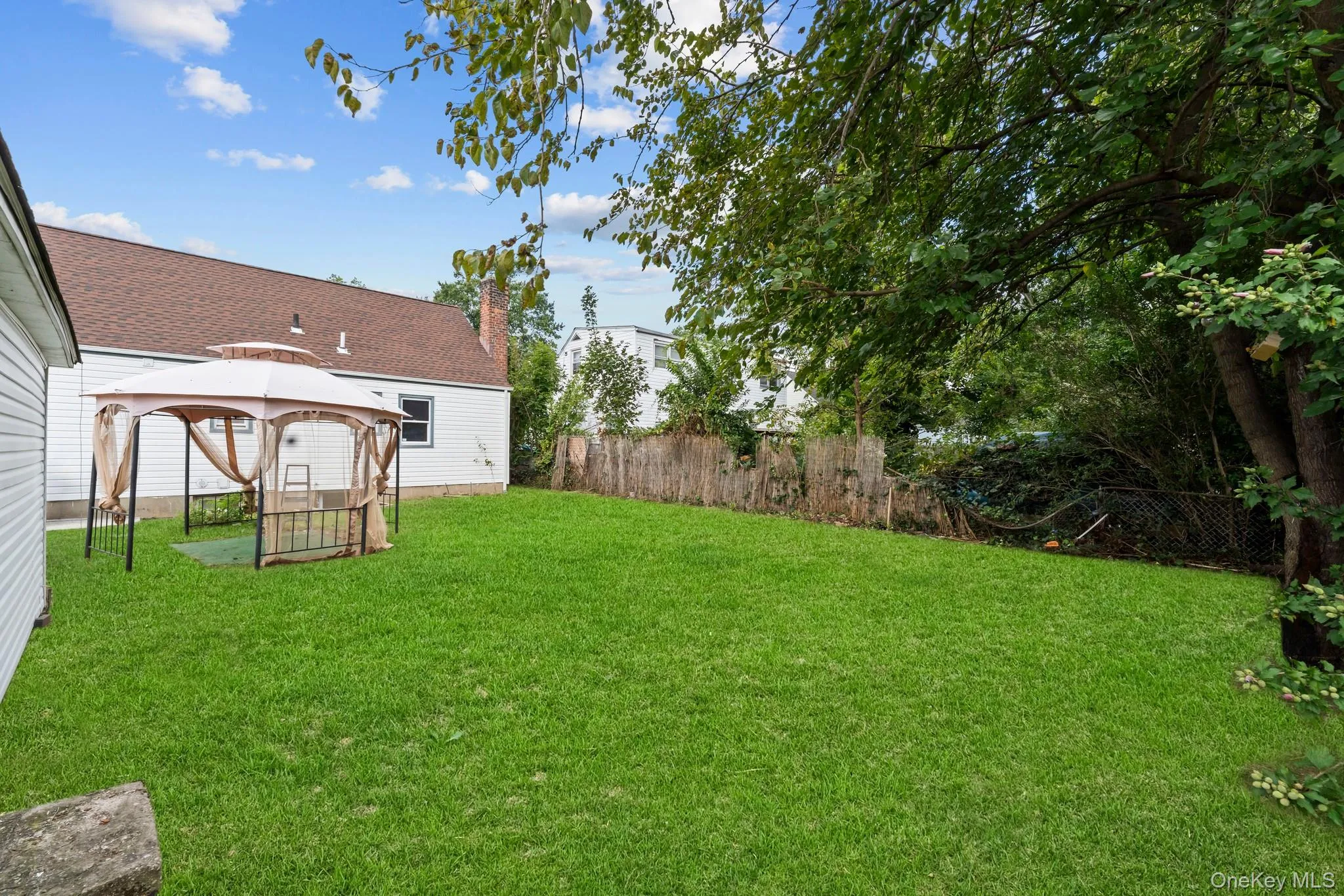739 Nostrand Avenue, Hempstead, NY, 3 Bedrooms Bedrooms, 6 Rooms Rooms,1 BathroomBathrooms,Residential,For Rent,Nostrand,0,1054783 739 Nostrand Avenue, Hempstead, NY, 3 Bedrooms Bedrooms, 6 Rooms Rooms,1 BathroomBathrooms,Residential,For Rent,Nostrand,0,1054783