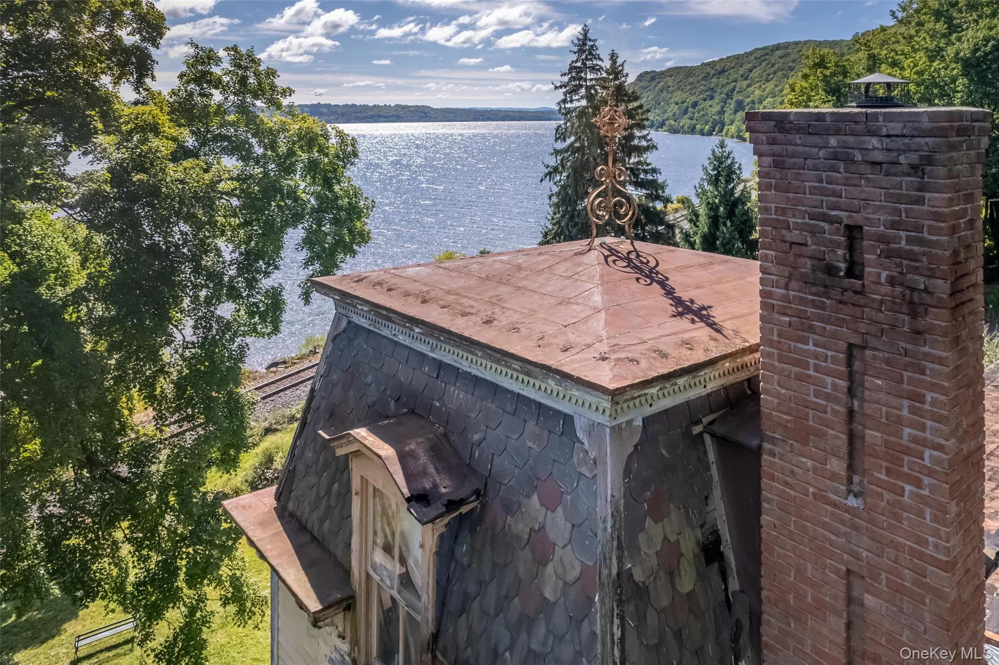 42 Oakes Road, Lloyd, NY, 5 Bedrooms Bedrooms, 9 Rooms Rooms,5 BathroomsBathrooms,Residential,For Rent,Oakes,0,1054784 42 Oakes Road, Lloyd, NY, 5 Bedrooms Bedrooms, 9 Rooms Rooms,5 BathroomsBathrooms,Residential,For Rent,Oakes,0,1054784