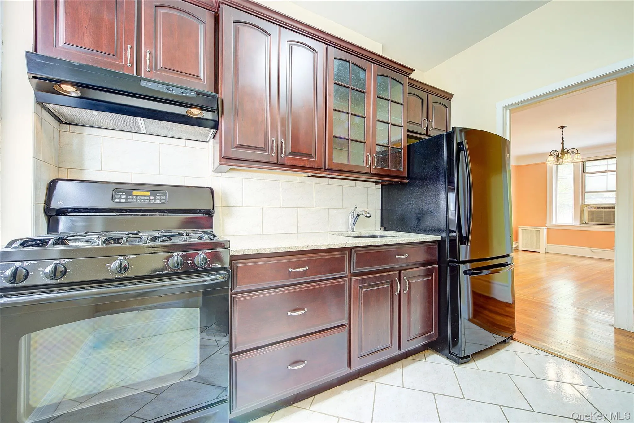 35-45 78th Street, New York, NY, 2 Bedrooms Bedrooms, 5 Rooms Rooms,1 BathroomBathrooms,Residential,For Rent,78th,0,1054793 35-45 78th Street, New York, NY, 2 Bedrooms Bedrooms, 5 Rooms Rooms,1 BathroomBathrooms,Residential,For Rent,78th,0,1054793