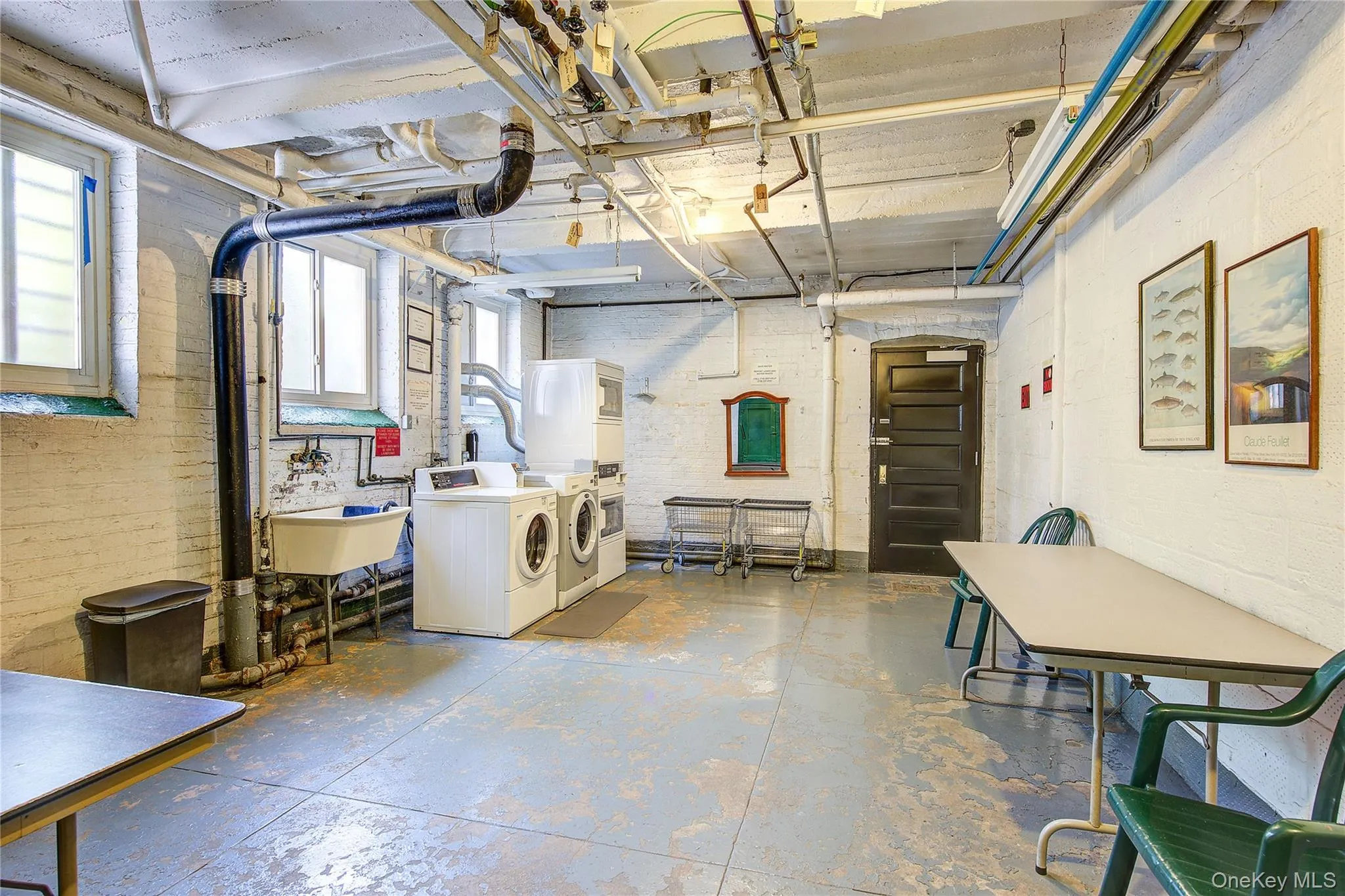 35-45 78th Street, New York, NY, 2 Bedrooms Bedrooms, 5 Rooms Rooms,1 BathroomBathrooms,Residential,For Rent,78th,0,1054793 35-45 78th Street, New York, NY, 2 Bedrooms Bedrooms, 5 Rooms Rooms,1 BathroomBathrooms,Residential,For Rent,78th,0,1054793