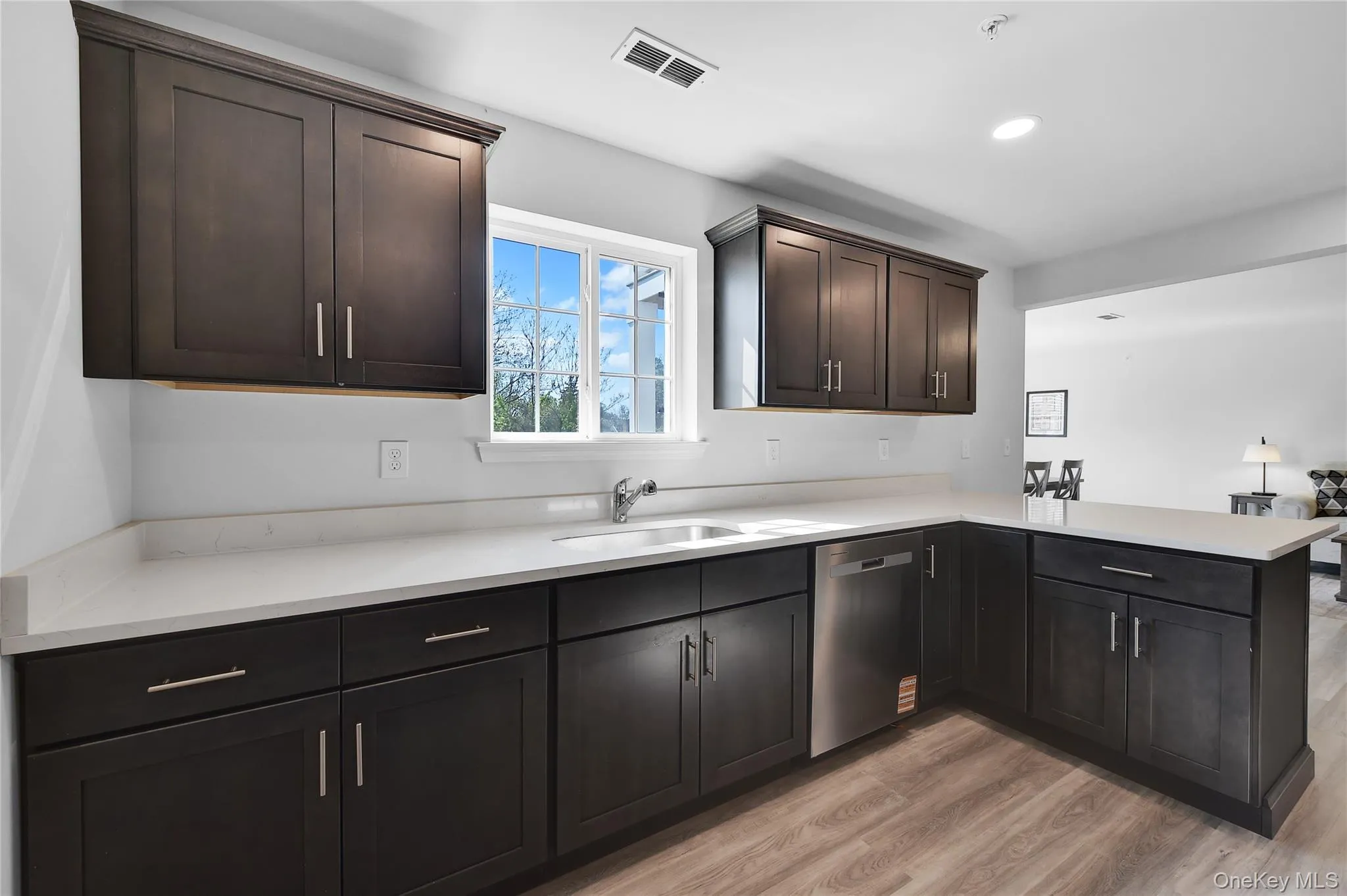 206 Golf Links Road, Middletown, NY, 2 Bedrooms Bedrooms, 6 Rooms Rooms,2 BathroomsBathrooms,Residential Lease,For Rent,Golf Links,0,1054798 206 Golf Links Road, Middletown, NY, 2 Bedrooms Bedrooms, 6 Rooms Rooms,2 BathroomsBathrooms,Residential Lease,For Rent,Golf Links,0,1054798
