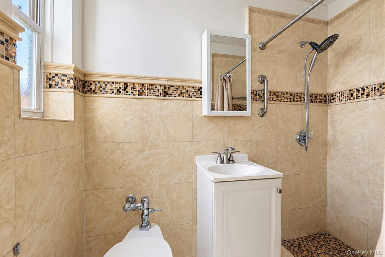2750 Johnson Avenue, New York, NY, 3 Bedrooms Bedrooms, 6 Rooms Rooms,2 BathroomsBathrooms,Residential,For Rent,Johnson,0,1054802 2750 Johnson Avenue, New York, NY, 3 Bedrooms Bedrooms, 6 Rooms Rooms,2 BathroomsBathrooms,Residential,For Rent,Johnson,0,1054802