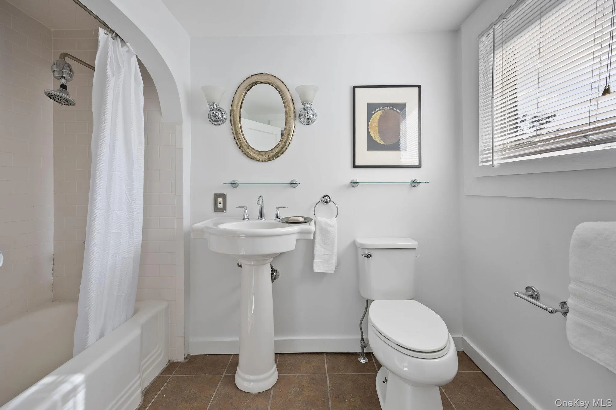 72-74 Main Street, Kingston, NY, 4 Bedrooms Bedrooms, 8 Rooms Rooms,2 BathroomsBathrooms,Residential,For Rent,Main,0,1054805 72-74 Main Street, Kingston, NY, 4 Bedrooms Bedrooms, 8 Rooms Rooms,2 BathroomsBathrooms,Residential,For Rent,Main,0,1054805