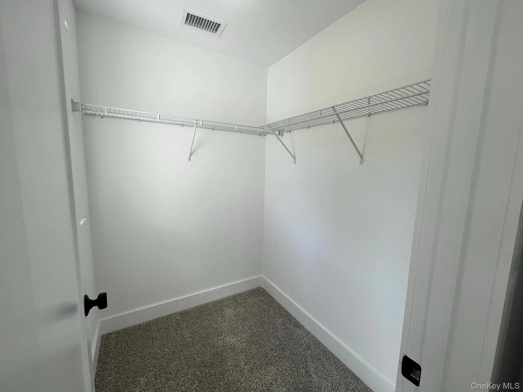 38 Azalea Lane, Wawayanda, NY, 4 Bedrooms Bedrooms, 8 Rooms Rooms,2 BathroomsBathrooms,Residential,For Rent,Azalea,0,1054807 38 Azalea Lane, Wawayanda, NY, 4 Bedrooms Bedrooms, 8 Rooms Rooms,2 BathroomsBathrooms,Residential,For Rent,Azalea,0,1054807