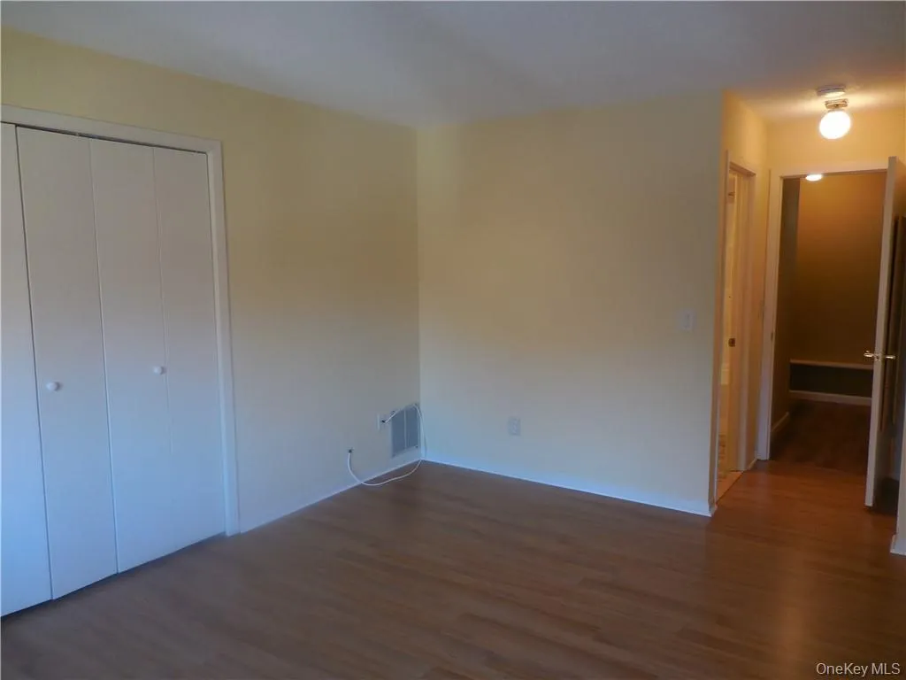 350 Water Street, Newburgh (city), NY, 1 Bedroom Bedrooms, 4 Rooms Rooms,1 BathroomBathrooms,Residential,For Rent,Water,0,1054814 350 Water Street, Newburgh (city), NY, 1 Bedroom Bedrooms, 4 Rooms Rooms,1 BathroomBathrooms,Residential,For Rent,Water,0,1054814