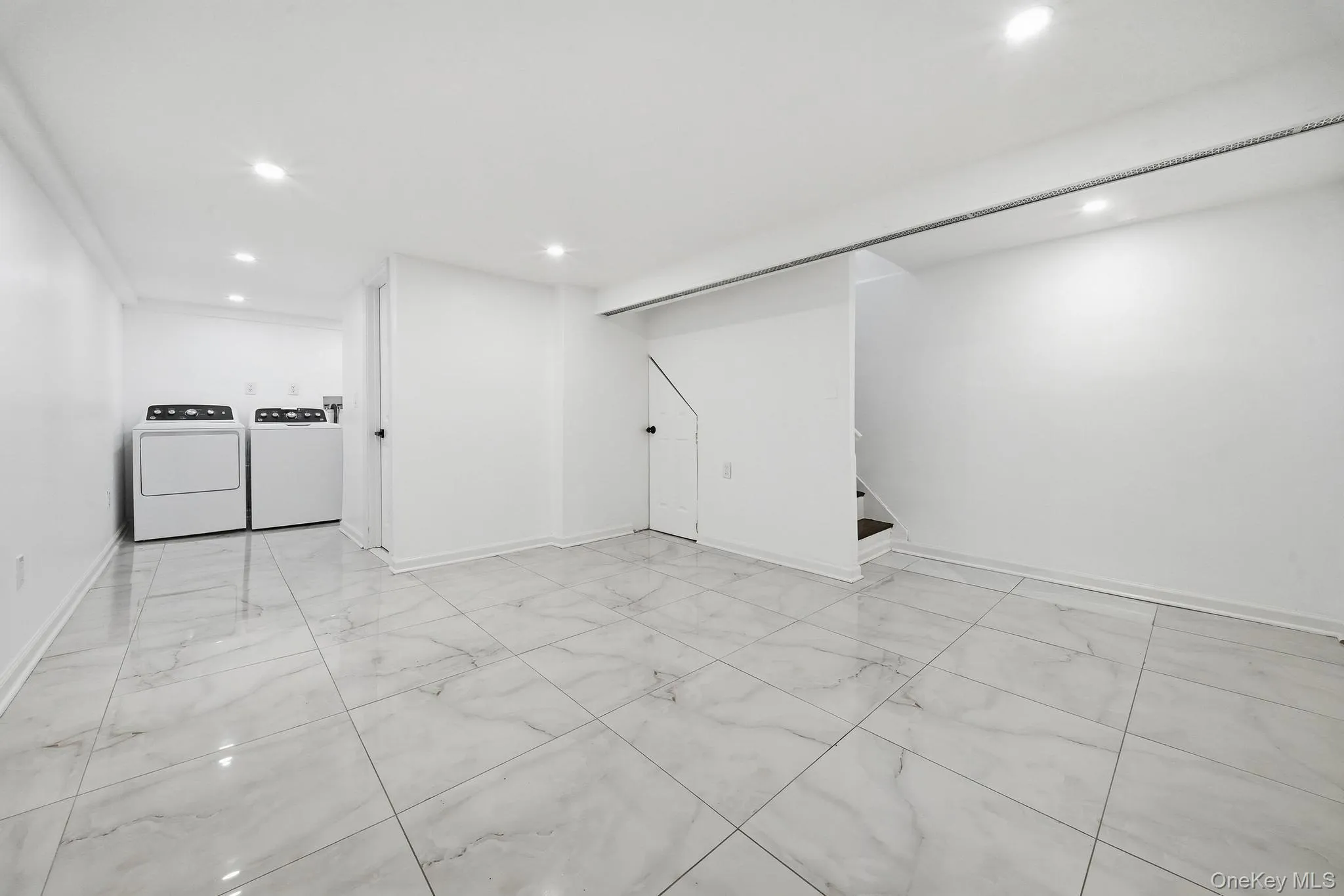 7729 249th Street, New York, NY, 3 Bedrooms Bedrooms, 8 Rooms Rooms,2 BathroomsBathrooms,Residential,For Rent,249th,0,1054826 7729 249th Street, New York, NY, 3 Bedrooms Bedrooms, 8 Rooms Rooms,2 BathroomsBathrooms,Residential,For Rent,249th,0,1054826