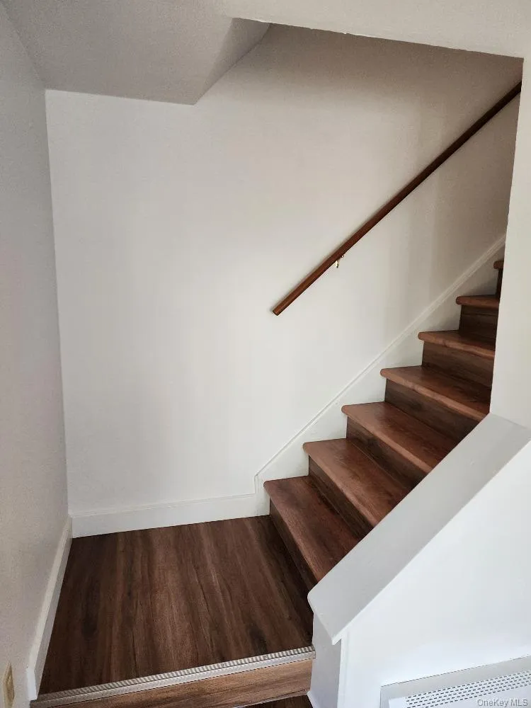 16 HARBORHILL Court, Beacon, NY, 3 Bedrooms Bedrooms, 6 Rooms Rooms,1 BathroomBathrooms,Residential Lease,For Rent,HARBORHILL,0,1054830 16 HARBORHILL Court, Beacon, NY, 3 Bedrooms Bedrooms, 6 Rooms Rooms,1 BathroomBathrooms,Residential Lease,For Rent,HARBORHILL,0,1054830