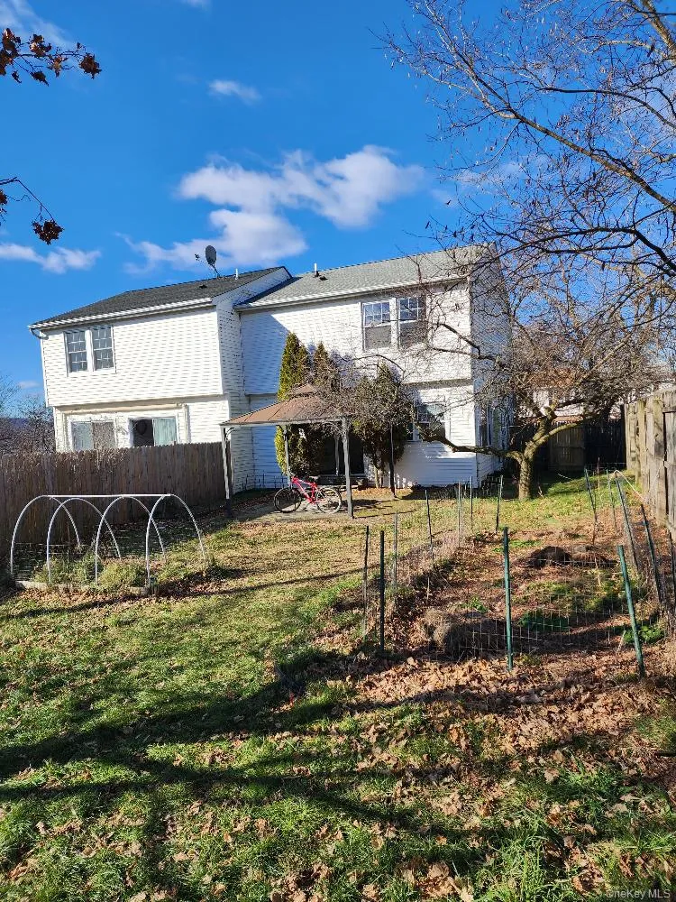 16 HARBORHILL Court, Beacon, NY, 3 Bedrooms Bedrooms, 6 Rooms Rooms,1 BathroomBathrooms,Residential Lease,For Rent,HARBORHILL,0,1054830 16 HARBORHILL Court, Beacon, NY, 3 Bedrooms Bedrooms, 6 Rooms Rooms,1 BathroomBathrooms,Residential Lease,For Rent,HARBORHILL,0,1054830
