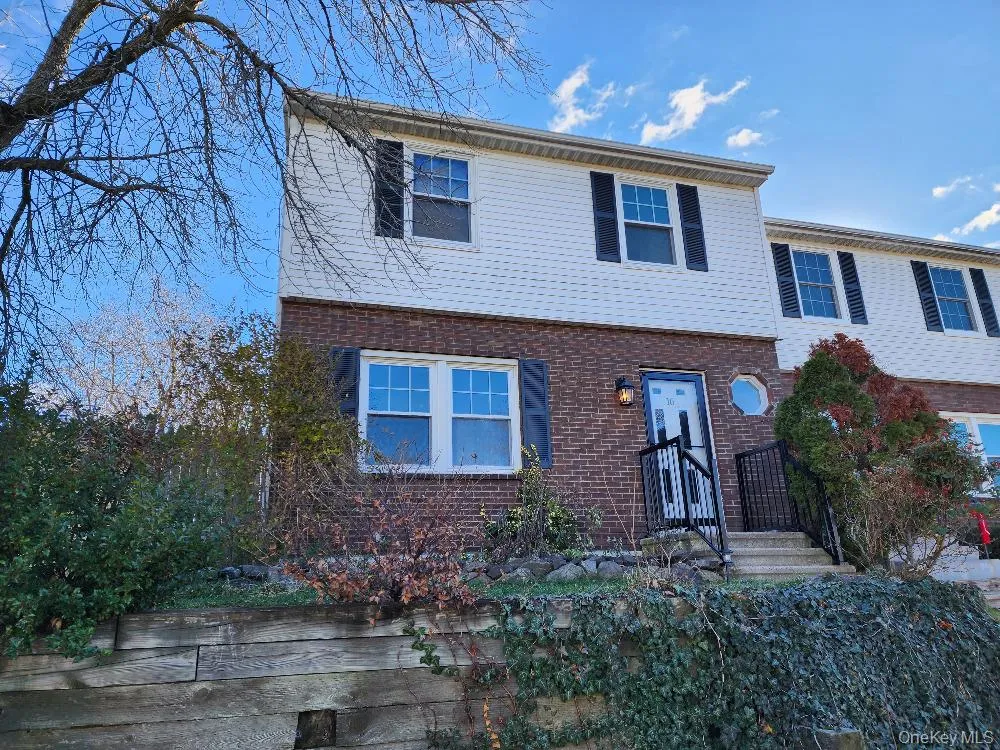 16 HARBORHILL Court, Beacon, NY, 3 Bedrooms Bedrooms, 6 Rooms Rooms,1 BathroomBathrooms,Residential Lease,For Rent,HARBORHILL,0,1054830 16 HARBORHILL Court, Beacon, NY, 3 Bedrooms Bedrooms, 6 Rooms Rooms,1 BathroomBathrooms,Residential Lease,For Rent,HARBORHILL,0,1054830
