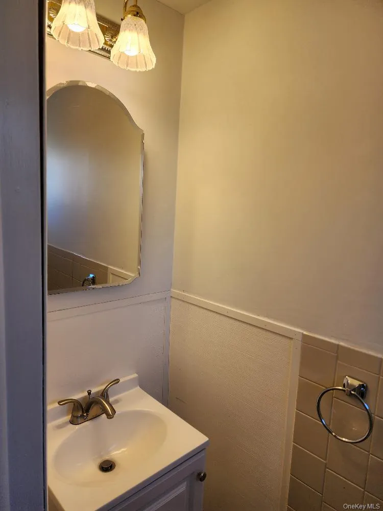 16 HARBORHILL Court, Beacon, NY, 3 Bedrooms Bedrooms, 6 Rooms Rooms,1 BathroomBathrooms,Residential Lease,For Rent,HARBORHILL,0,1054830 16 HARBORHILL Court, Beacon, NY, 3 Bedrooms Bedrooms, 6 Rooms Rooms,1 BathroomBathrooms,Residential Lease,For Rent,HARBORHILL,0,1054830