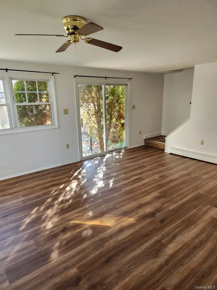 16 HARBORHILL Court, Beacon, NY, 3 Bedrooms Bedrooms, 6 Rooms Rooms,1 BathroomBathrooms,Residential Lease,For Rent,HARBORHILL,0,1054830 16 HARBORHILL Court, Beacon, NY, 3 Bedrooms Bedrooms, 6 Rooms Rooms,1 BathroomBathrooms,Residential Lease,For Rent,HARBORHILL,0,1054830