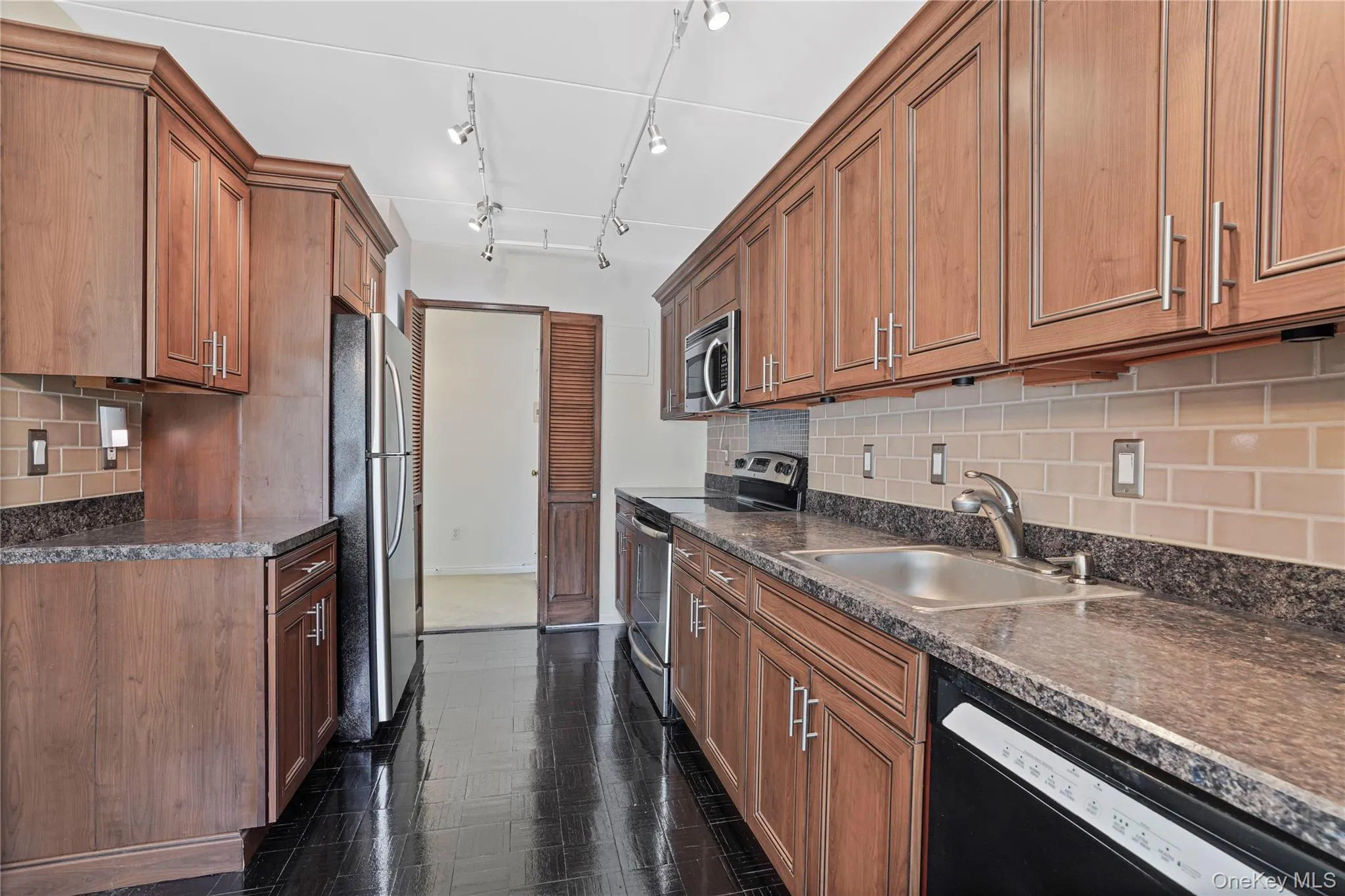 500 High Point Drive, Greenburgh, NY, 2 Bedrooms Bedrooms, 5 Rooms Rooms,2 BathroomsBathrooms,Residential,For Rent,High Point,0,1054838 500 High Point Drive, Greenburgh, NY, 2 Bedrooms Bedrooms, 5 Rooms Rooms,2 BathroomsBathrooms,Residential,For Rent,High Point,0,1054838