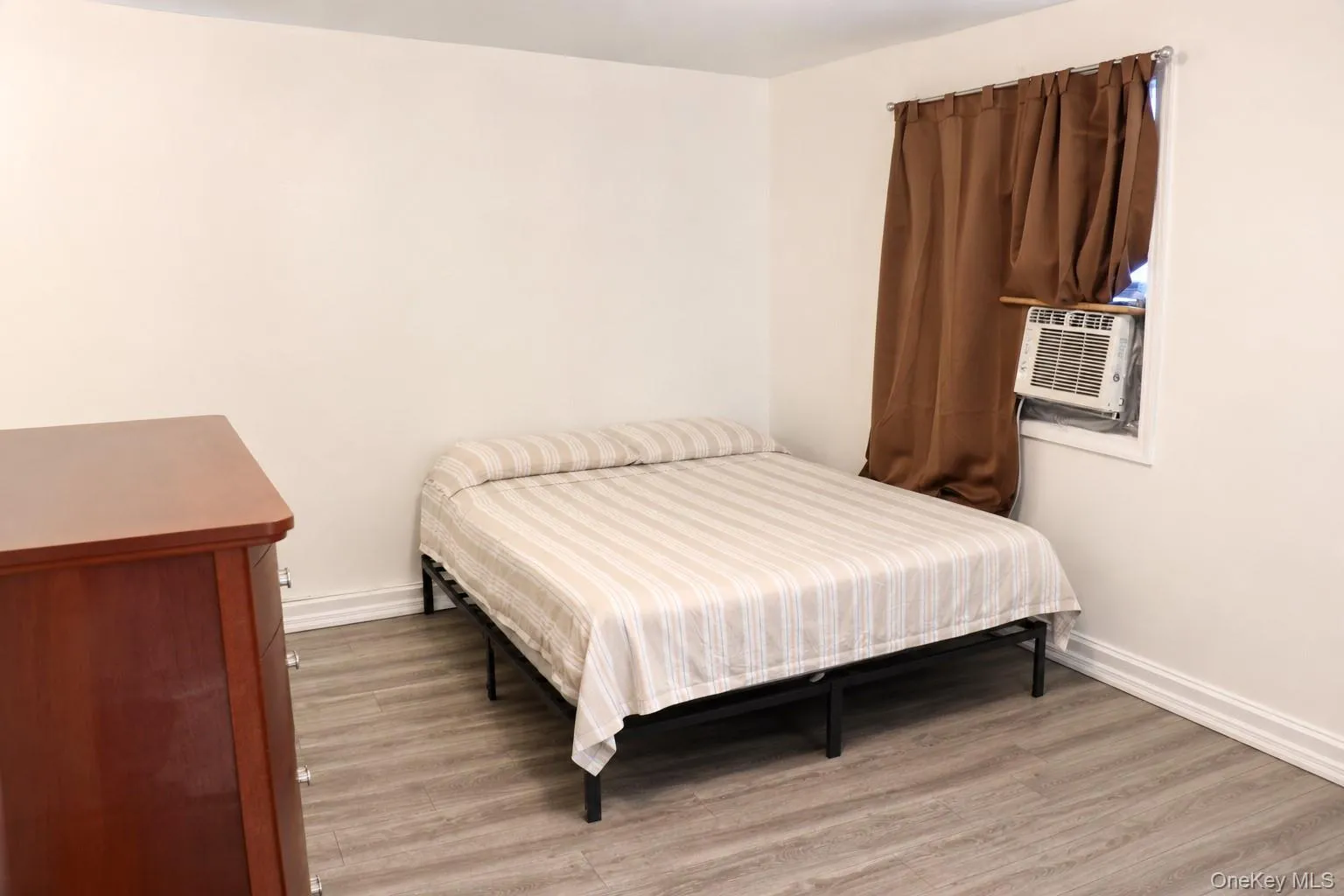 37 Island, Islip, NY, 5 Bedrooms Bedrooms, 10 Rooms Rooms,2 BathroomsBathrooms,Residential,For Rent,Island,0,1054845 37 Island, Islip, NY, 5 Bedrooms Bedrooms, 10 Rooms Rooms,2 BathroomsBathrooms,Residential,For Rent,Island,0,1054845
