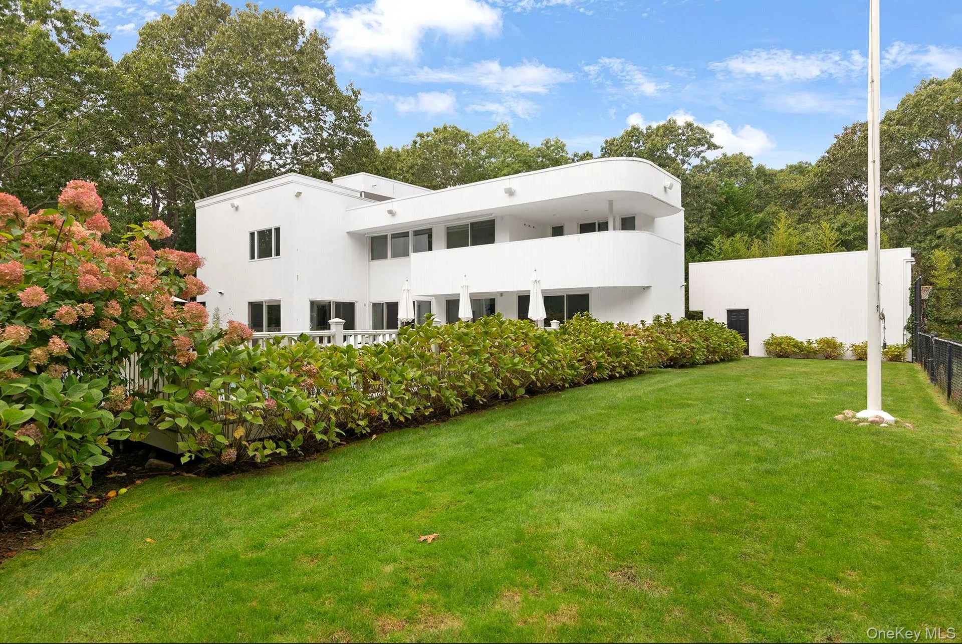 7 Quarty Circle, East Hampton, NY, 4 Bedrooms Bedrooms, 6 Rooms Rooms,3 BathroomsBathrooms,Residential Lease,For Rent,Quarty,0,1054851 7 Quarty Circle, East Hampton, NY, 4 Bedrooms Bedrooms, 6 Rooms Rooms,3 BathroomsBathrooms,Residential Lease,For Rent,Quarty,0,1054851