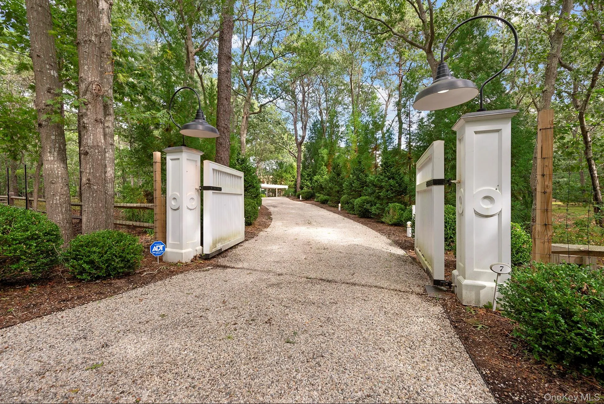 7 Quarty Circle, East Hampton, NY, 4 Bedrooms Bedrooms, 6 Rooms Rooms,3 BathroomsBathrooms,Residential Lease,For Rent,Quarty,0,1054851 7 Quarty Circle, East Hampton, NY, 4 Bedrooms Bedrooms, 6 Rooms Rooms,3 BathroomsBathrooms,Residential Lease,For Rent,Quarty,0,1054851