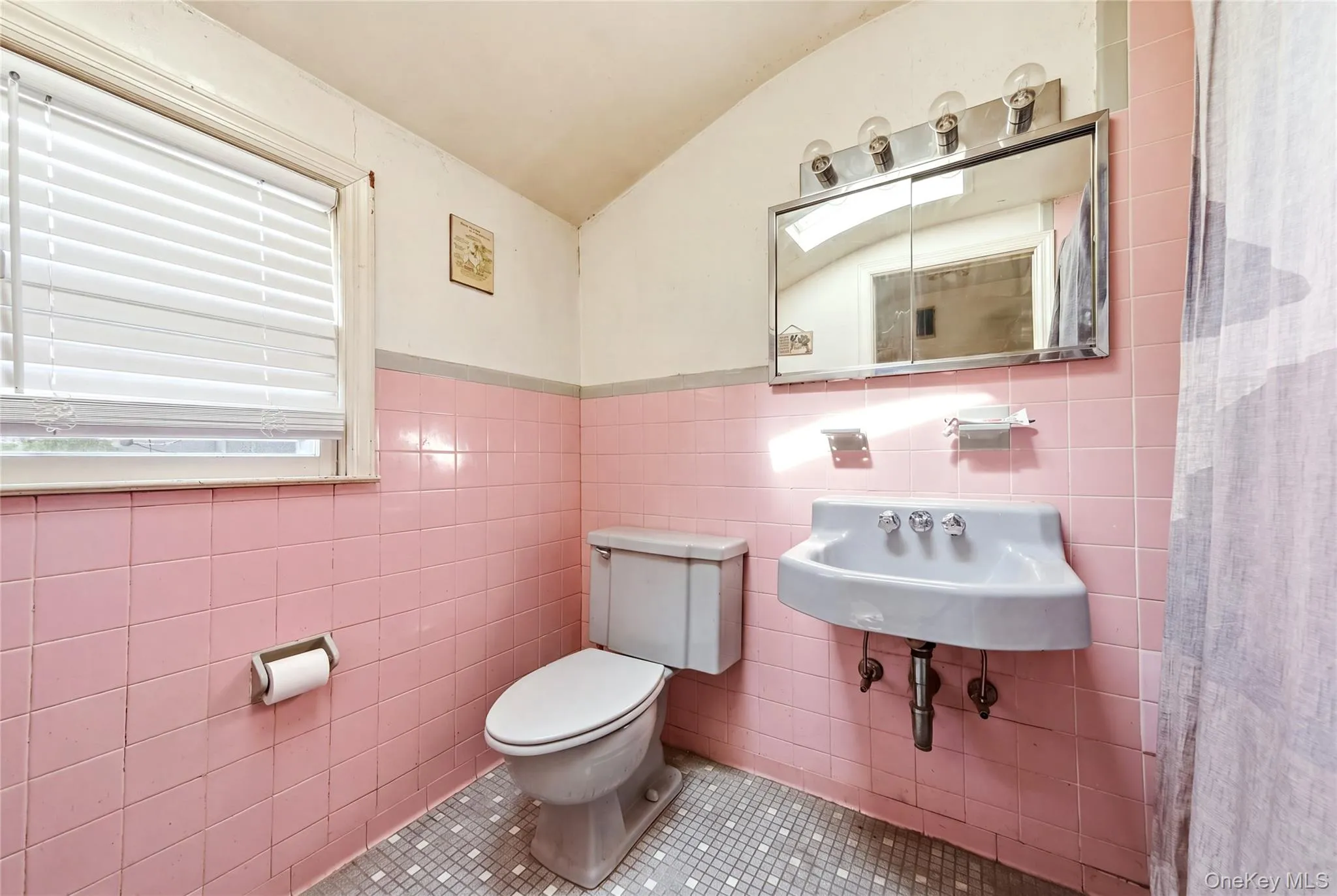 Upstairs Apt Full Bathroom Upstairs Apt Full Bathroom