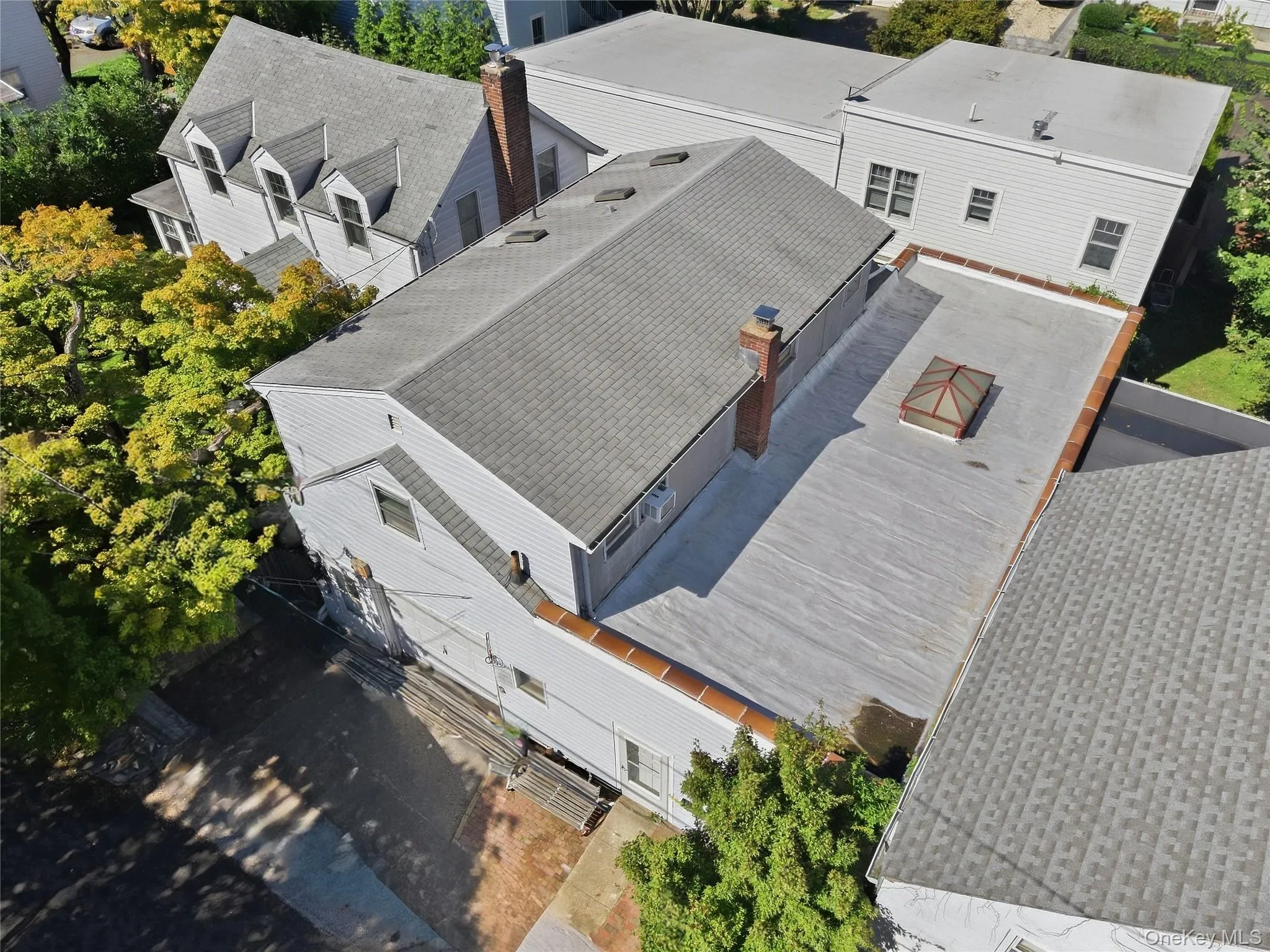 70 14th Avenue, Oyster Bay, NY, 1 Bedroom Bedrooms, 8 Rooms Rooms,2 BathroomsBathrooms,Residential,For Rent,14th,0,1054858 70 14th Avenue, Oyster Bay, NY, 1 Bedroom Bedrooms, 8 Rooms Rooms,2 BathroomsBathrooms,Residential,For Rent,14th,0,1054858