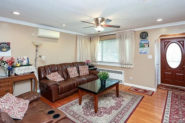 1408 Lowell Avenue, North Hempstead, NY, 4 Bedrooms Bedrooms, 7 Rooms Rooms,2 BathroomsBathrooms,Residential,For Rent,Lowell,0,1054859 1408 Lowell Avenue, North Hempstead, NY, 4 Bedrooms Bedrooms, 7 Rooms Rooms,2 BathroomsBathrooms,Residential,For Rent,Lowell,0,1054859