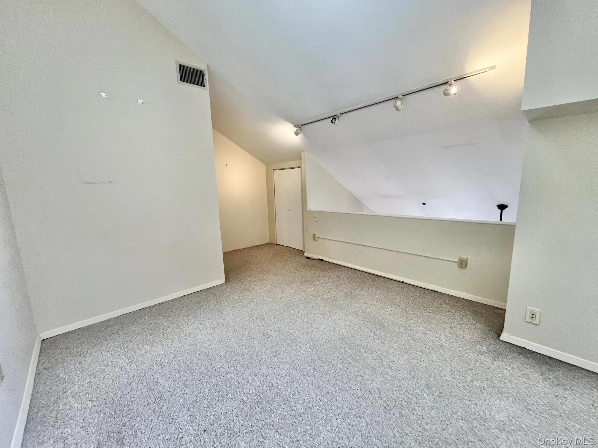 400 Mount Pleasant Avenue, Mamaroneck, NY, 1 Bedroom Bedrooms, 3 Room Rooms,1 BathroomBathrooms,Residential Lease,For Rent,Mount Pleasant,0,1054860 400 Mount Pleasant Avenue, Mamaroneck, NY, 1 Bedroom Bedrooms, 3 Room Rooms,1 BathroomBathrooms,Residential Lease,For Rent,Mount Pleasant,0,1054860