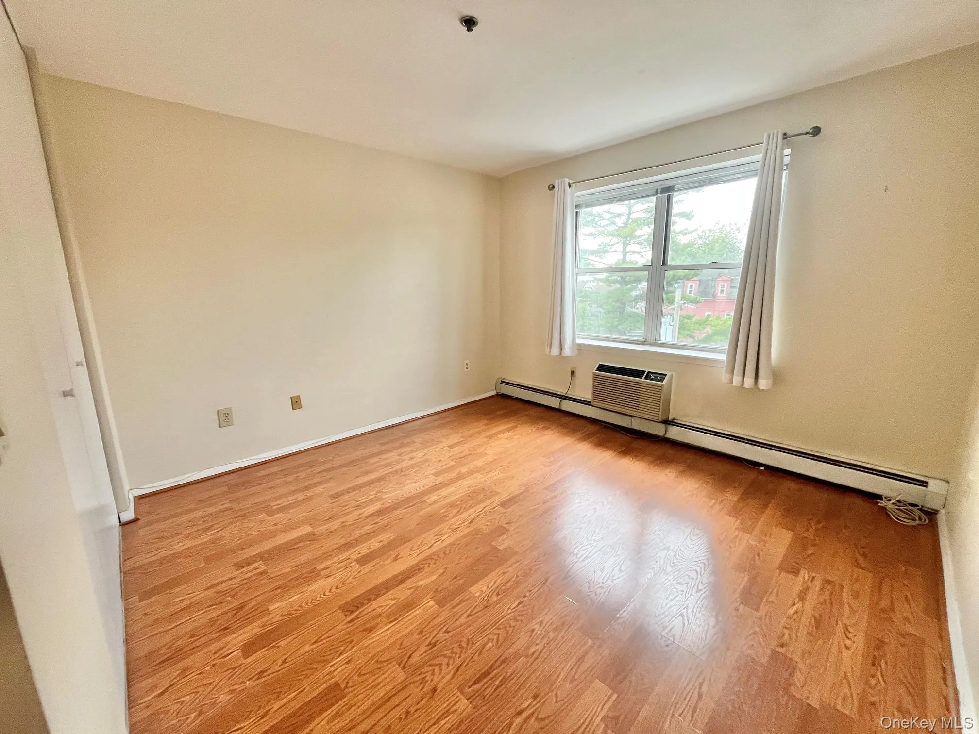 400 Mount Pleasant Avenue, Mamaroneck, NY, 1 Bedroom Bedrooms, 3 Room Rooms,1 BathroomBathrooms,Residential Lease,For Rent,Mount Pleasant,0,1054860 400 Mount Pleasant Avenue, Mamaroneck, NY, 1 Bedroom Bedrooms, 3 Room Rooms,1 BathroomBathrooms,Residential Lease,For Rent,Mount Pleasant,0,1054860