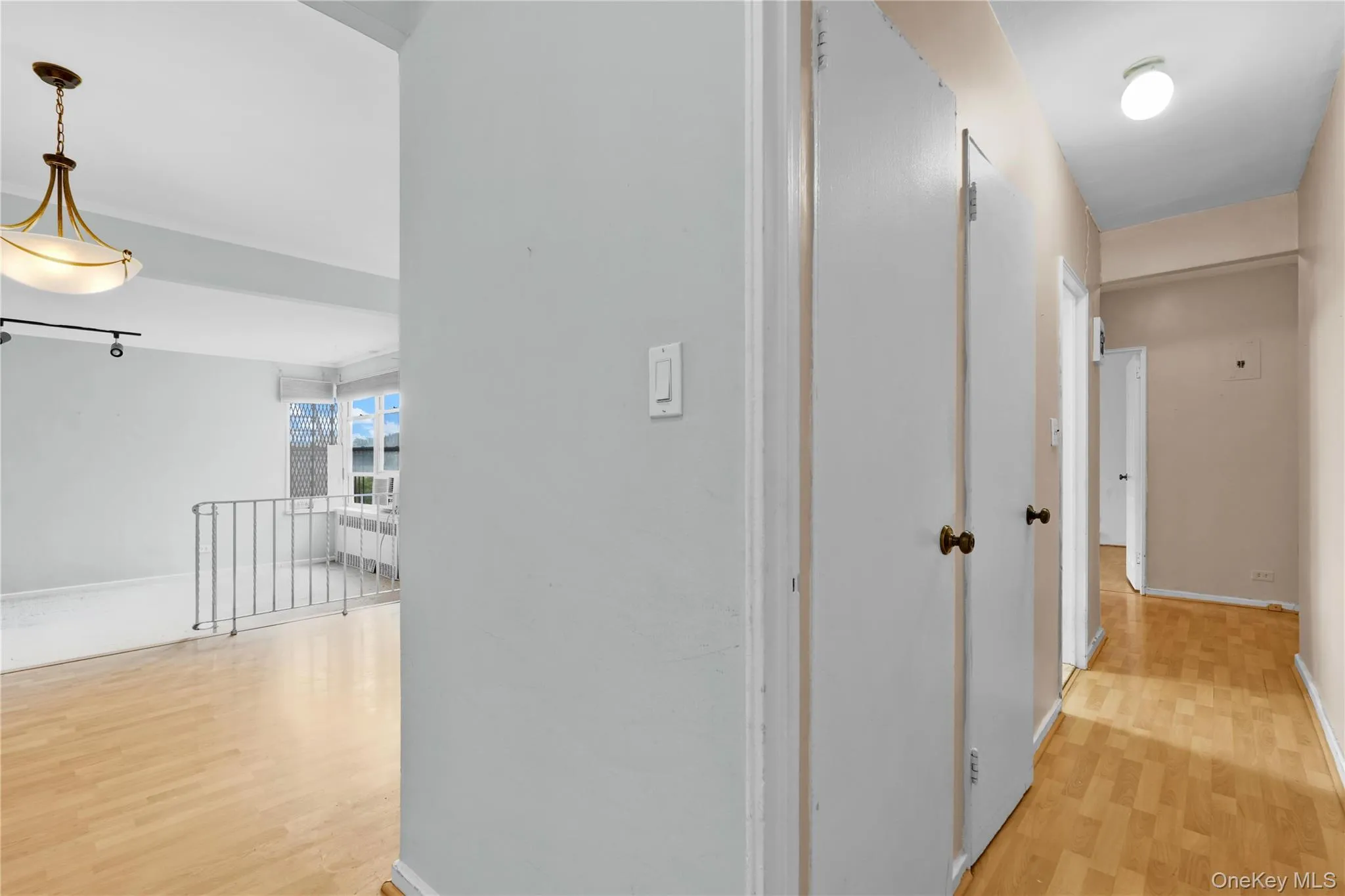 67-38 108th Street, New York, NY, 1 Bedroom Bedrooms, 3 Rooms Rooms,1 BathroomBathrooms,Residential,For Rent,108th,0,1054865 67-38 108th Street, New York, NY, 1 Bedroom Bedrooms, 3 Rooms Rooms,1 BathroomBathrooms,Residential,For Rent,108th,0,1054865