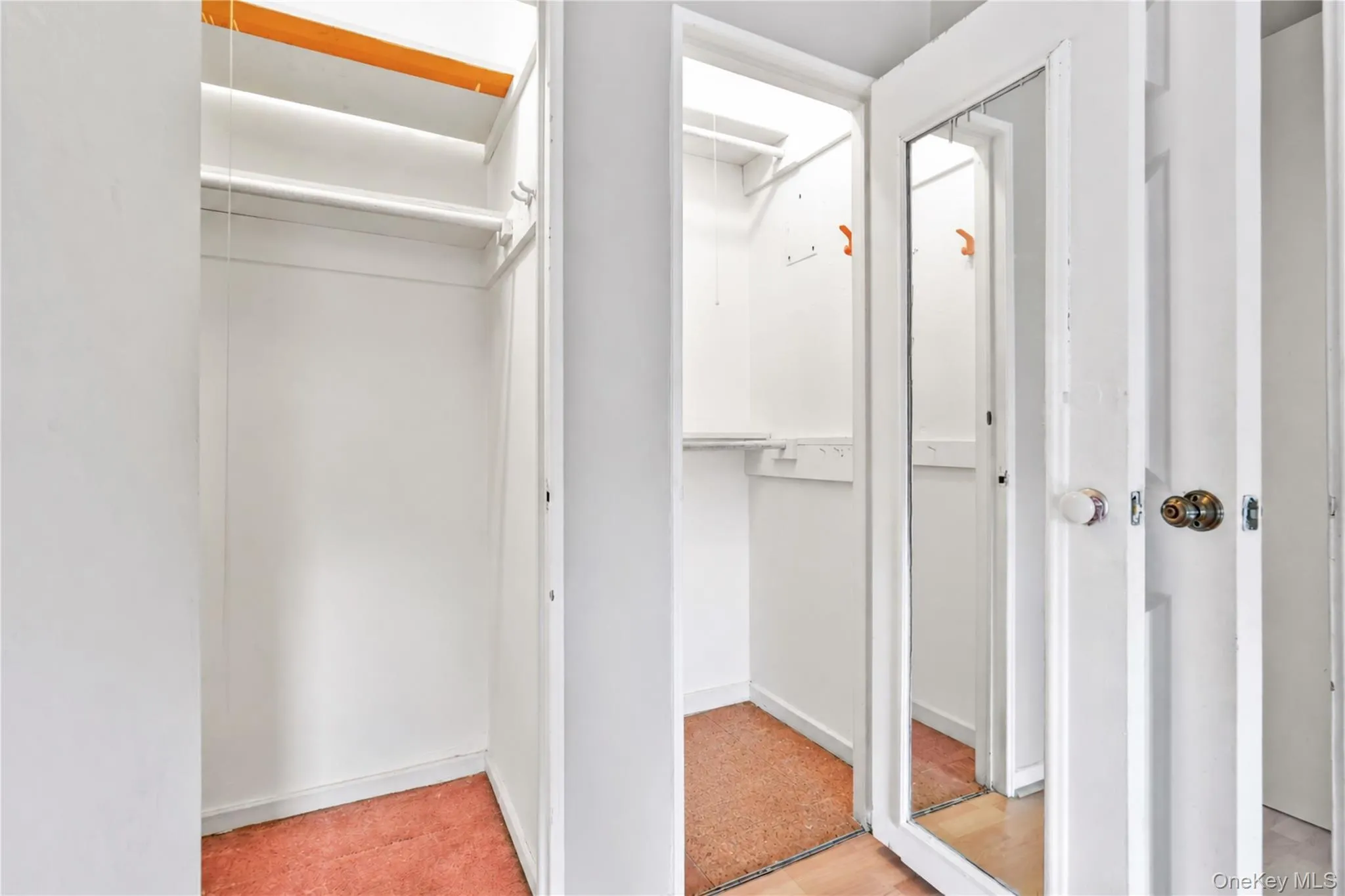67-38 108th Street, New York, NY, 1 Bedroom Bedrooms, 3 Rooms Rooms,1 BathroomBathrooms,Residential,For Rent,108th,0,1054865 67-38 108th Street, New York, NY, 1 Bedroom Bedrooms, 3 Rooms Rooms,1 BathroomBathrooms,Residential,For Rent,108th,0,1054865